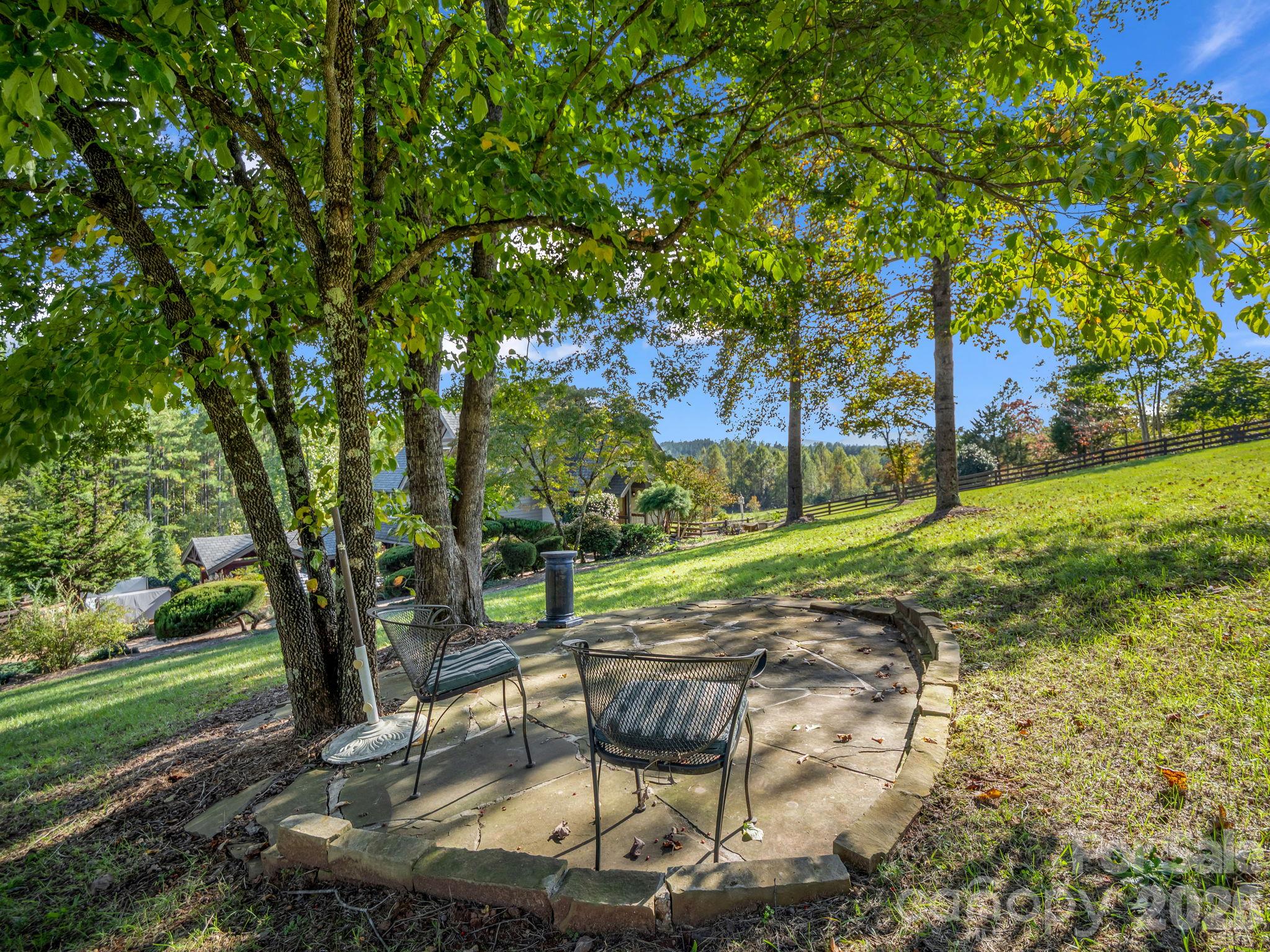 Tranquil patio overlooking the mountain views - 140 Blazing Star Lane, Mill Spring