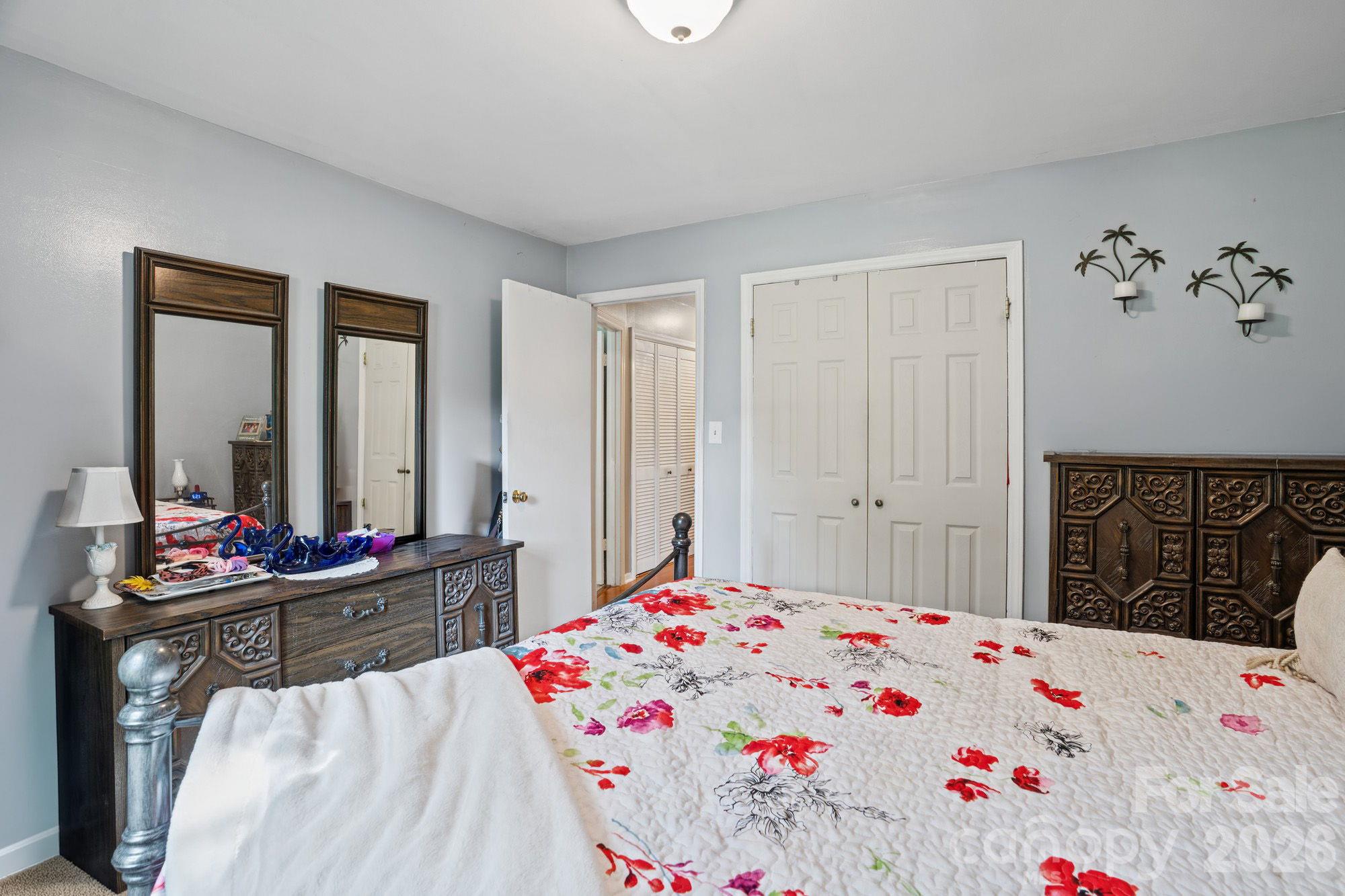 Single Family Residence at 11210 Walking Horse Lane, Charlotte, photo 18 of 29