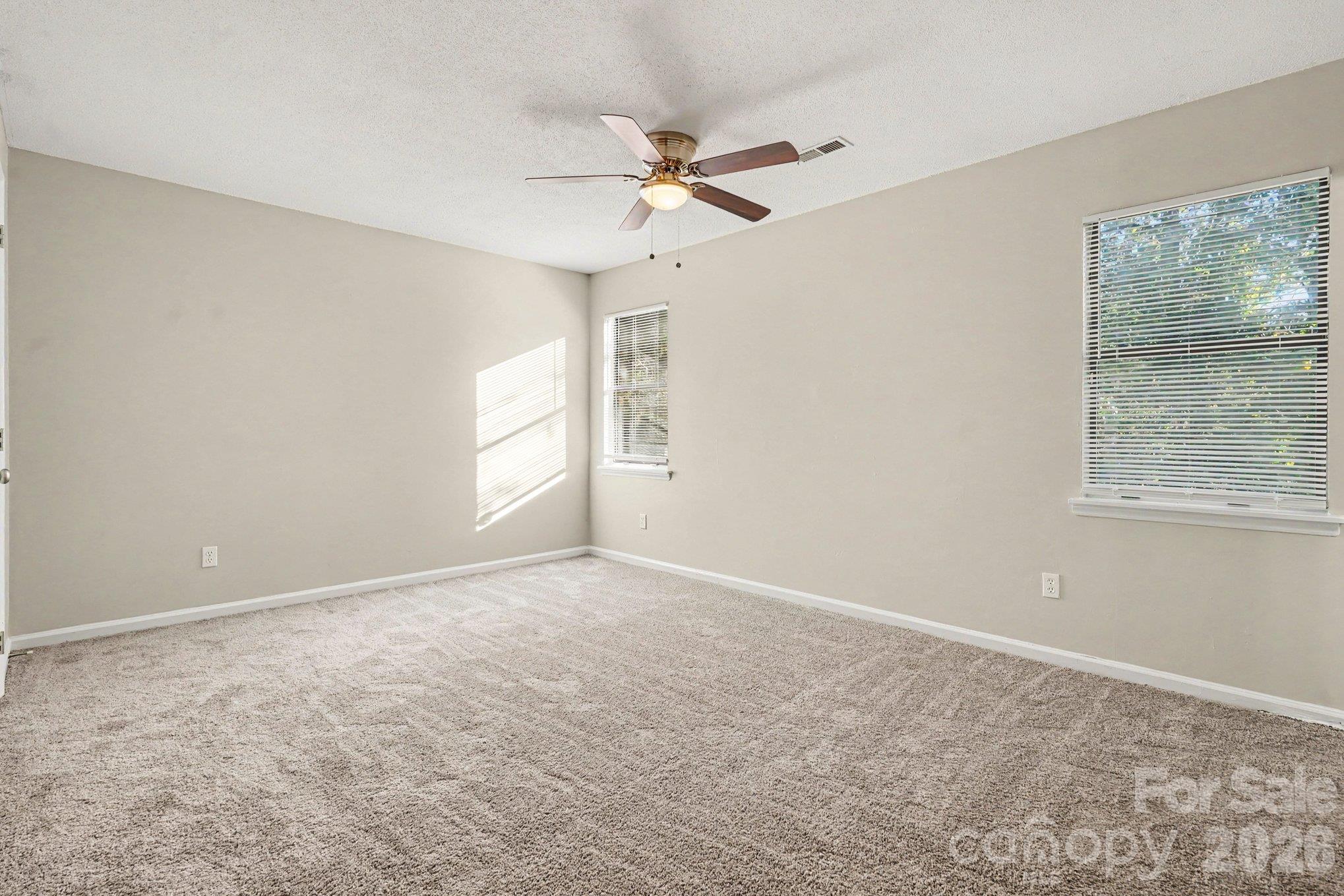 Single Family Residence at 6411 Rocklake Drive, Charlotte, photo 9 of 15