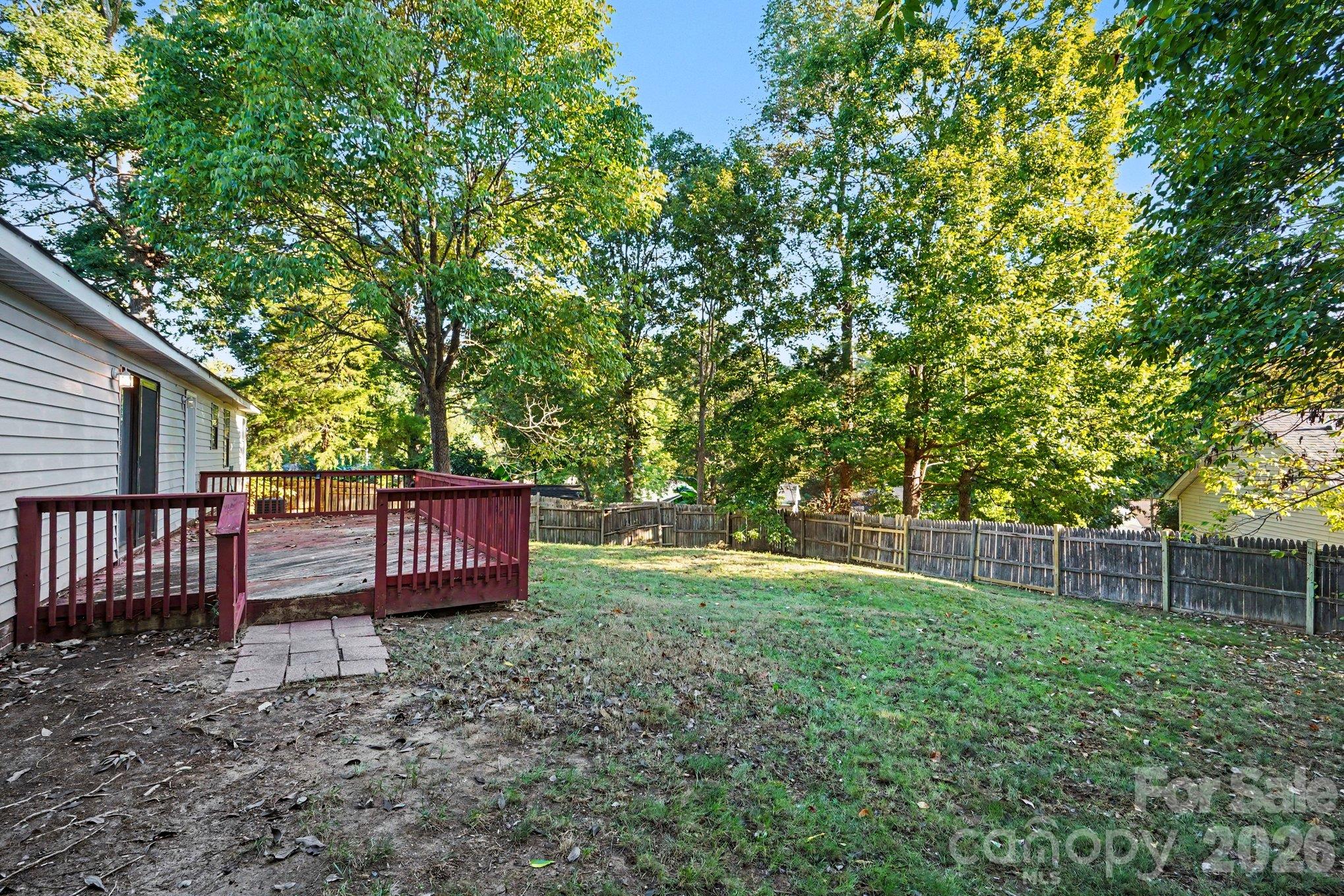 Single Family Residence at 6411 Rocklake Drive, Charlotte, photo 15 of 15