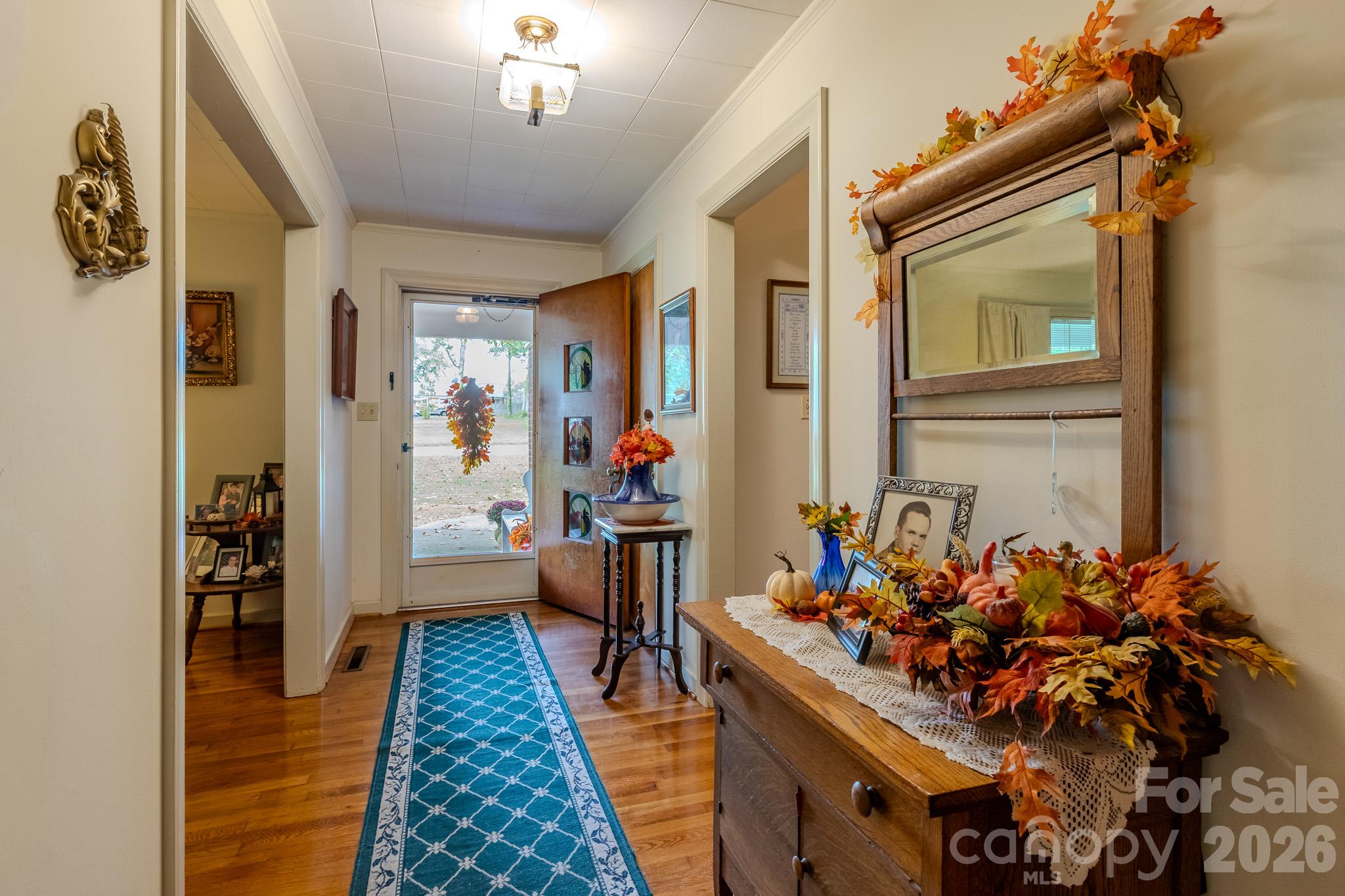 Single Family Residence at 1004 Woodside Drive, Kings Mountain, photo 5 of 15