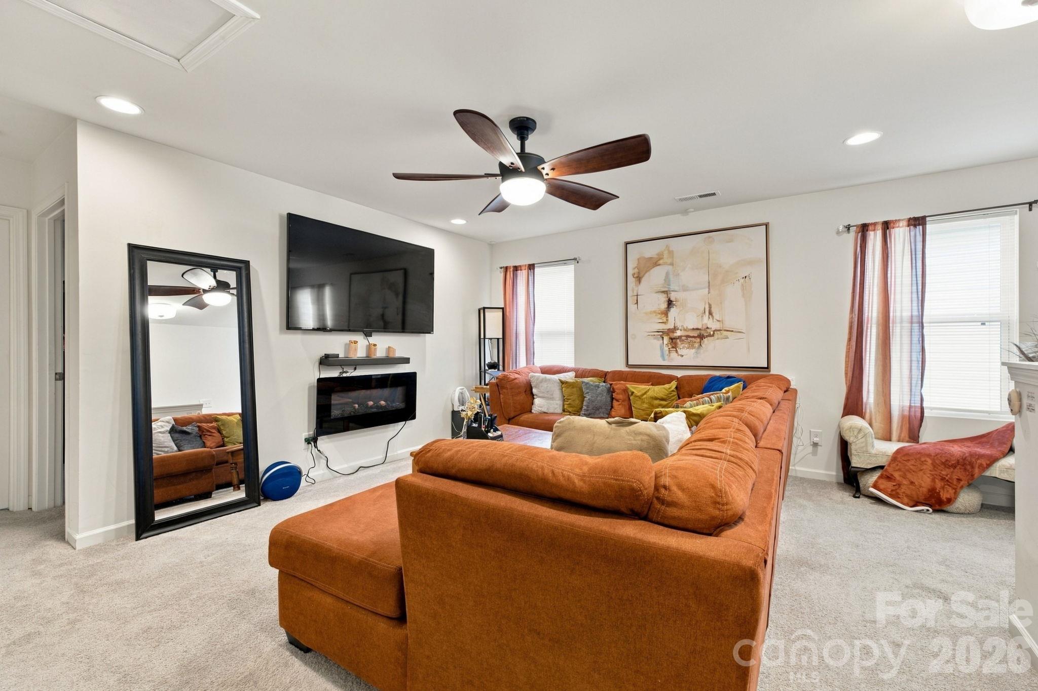 Single Family Residence at 14301 Whistling Teal Drive, Charlotte, photo 18 of 39