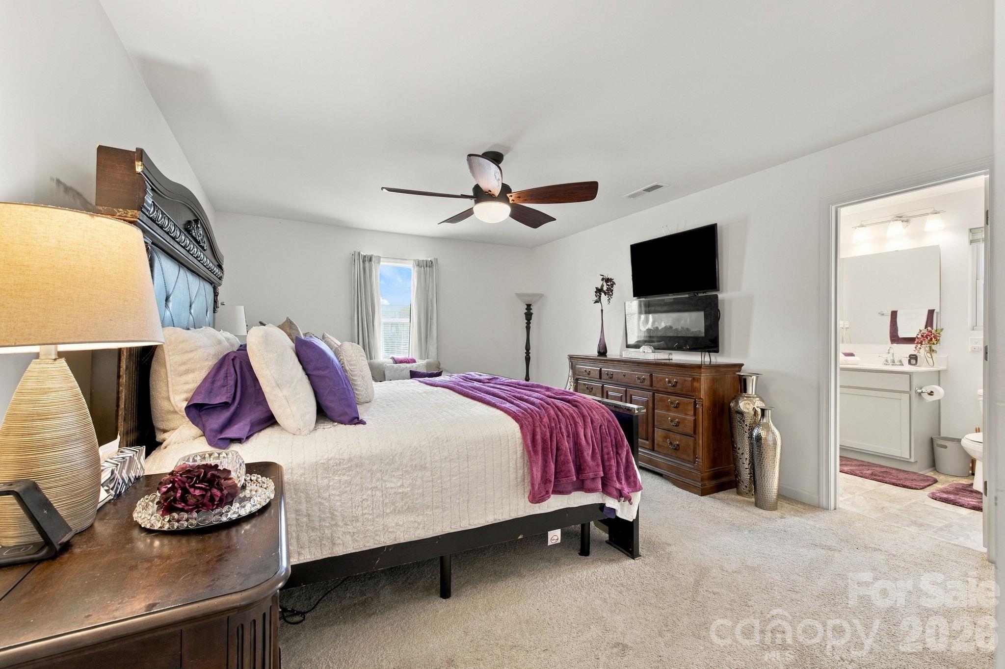 Single Family Residence at 14301 Whistling Teal Drive, Charlotte, photo 20 of 39