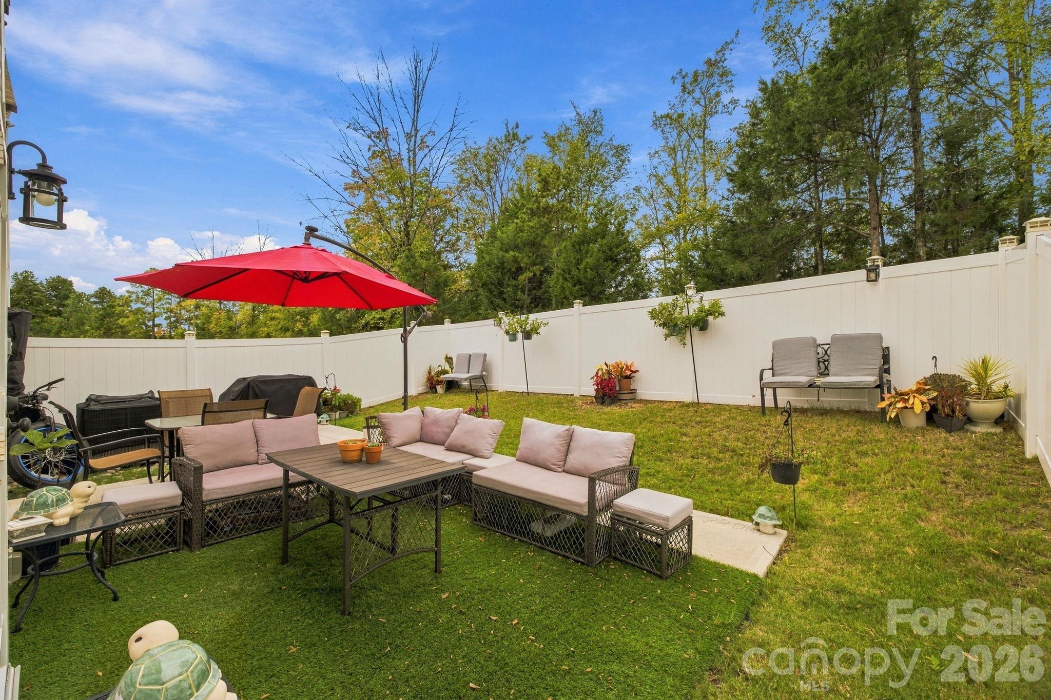 Single Family Residence at 14301 Whistling Teal Drive, Charlotte, photo 28 of 39