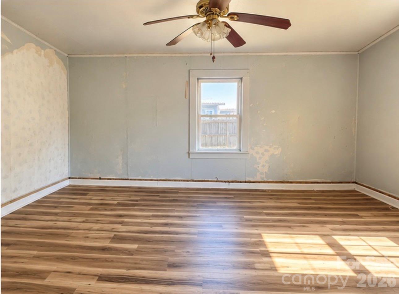 Bedroom primary - 901 State Street, Marion