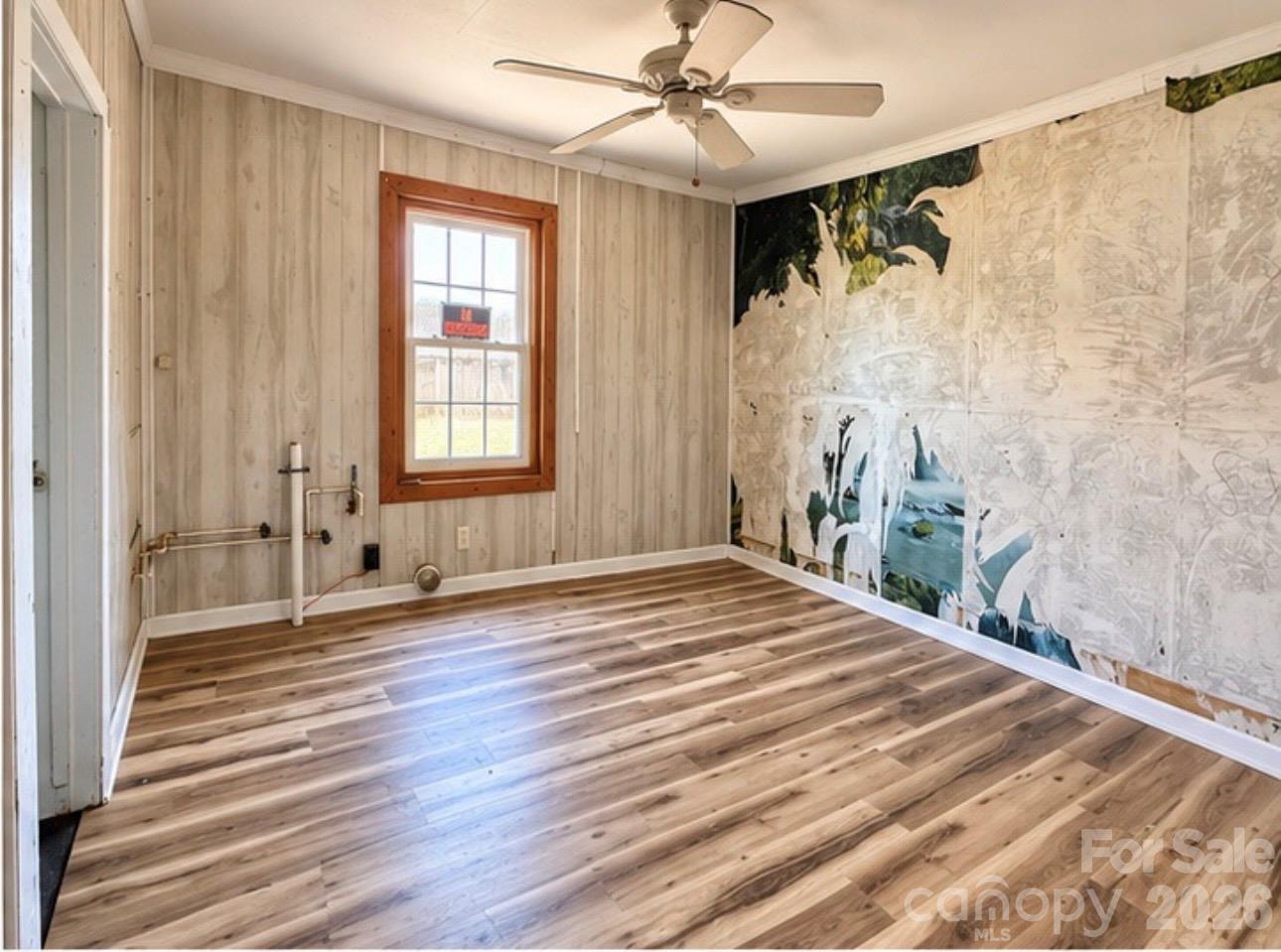 den or dining - 901 State Street, Marion