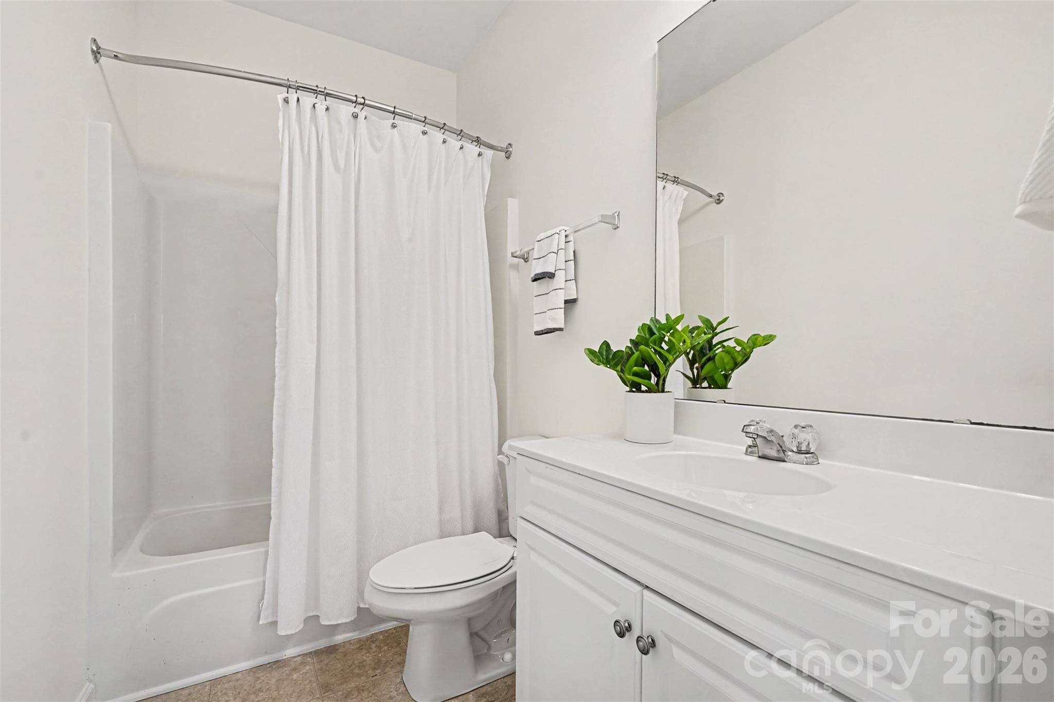 Condominium at 18711 Ruffner Drive, Cornelius, photo 14 of 21