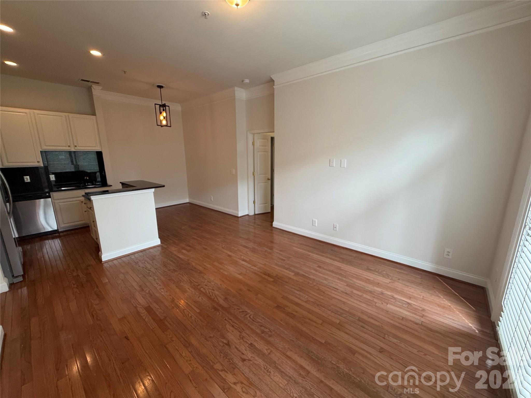 Condominium at 774 N Davidson Street, Charlotte, photo 3 of 18
