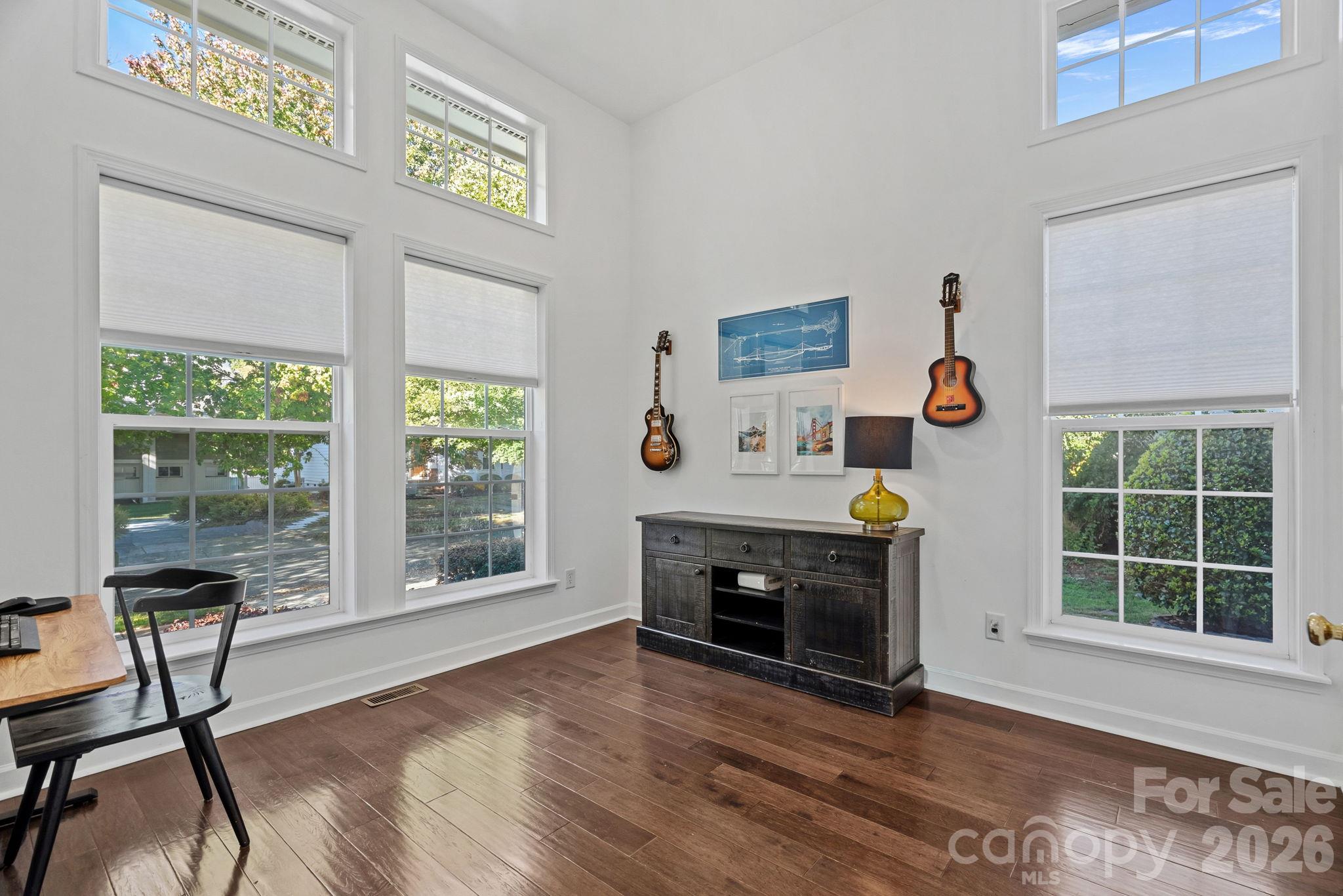 Single Family Residence at 15744 Trenton Place Road, Huntersville, photo 5 of 37