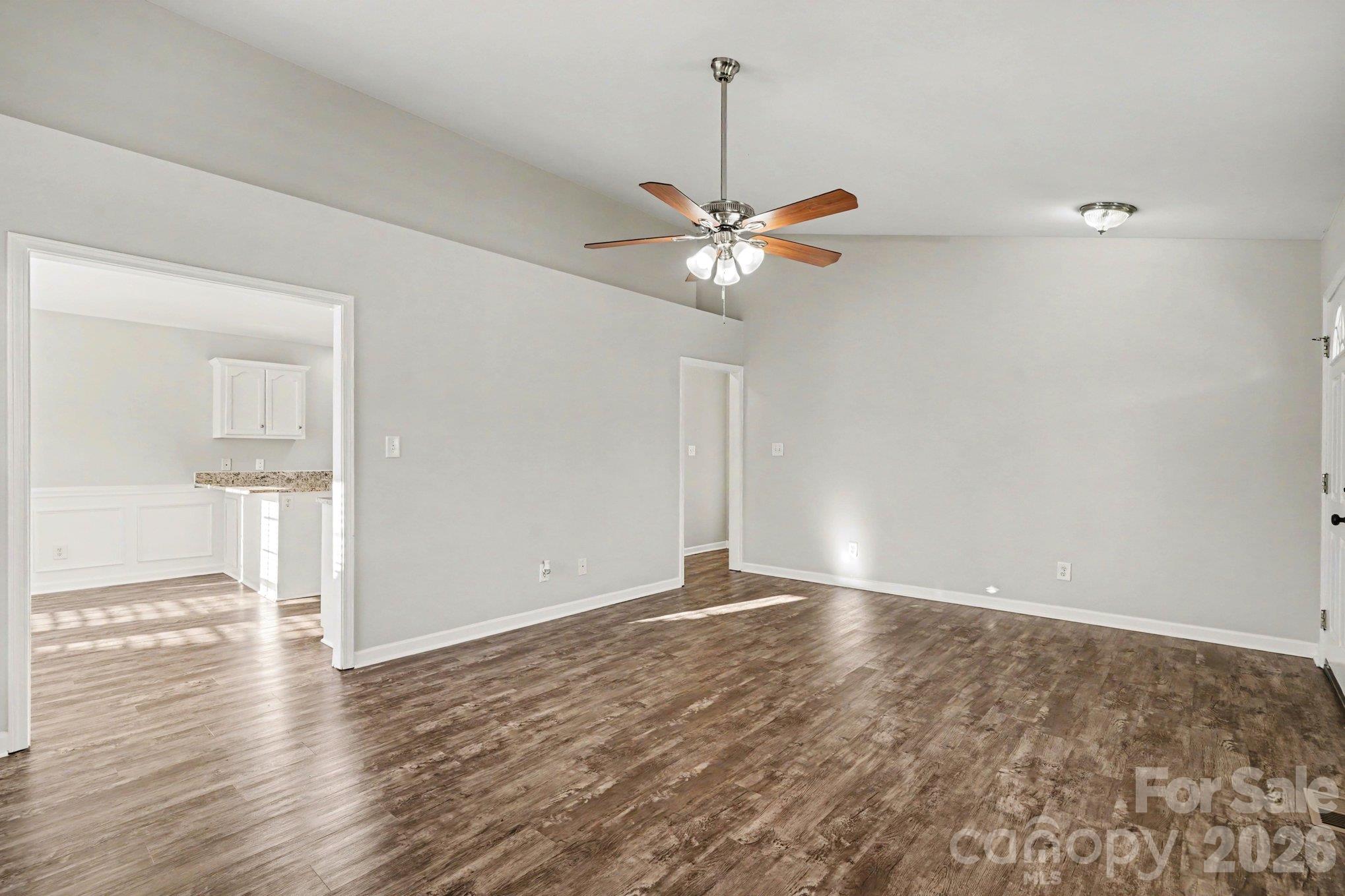 Single Family Residence at 5220 Hildreth Court, Concord, photo 4 of 17