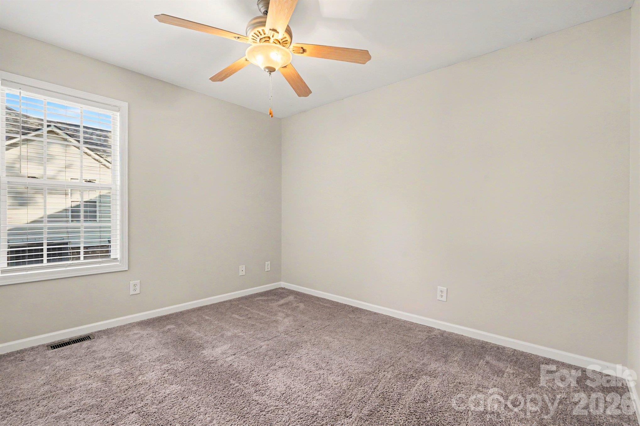 Single Family Residence at 5220 Hildreth Court, Concord, photo 12 of 17