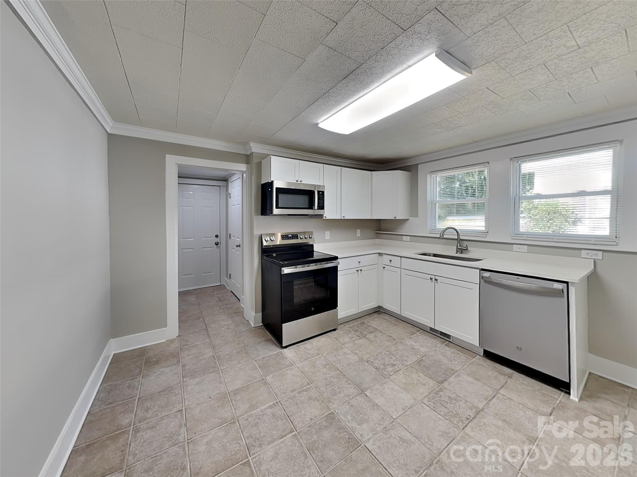 Single Family Residence at 313 Bruce Avenue, Mooresville, photo 7 of 21
