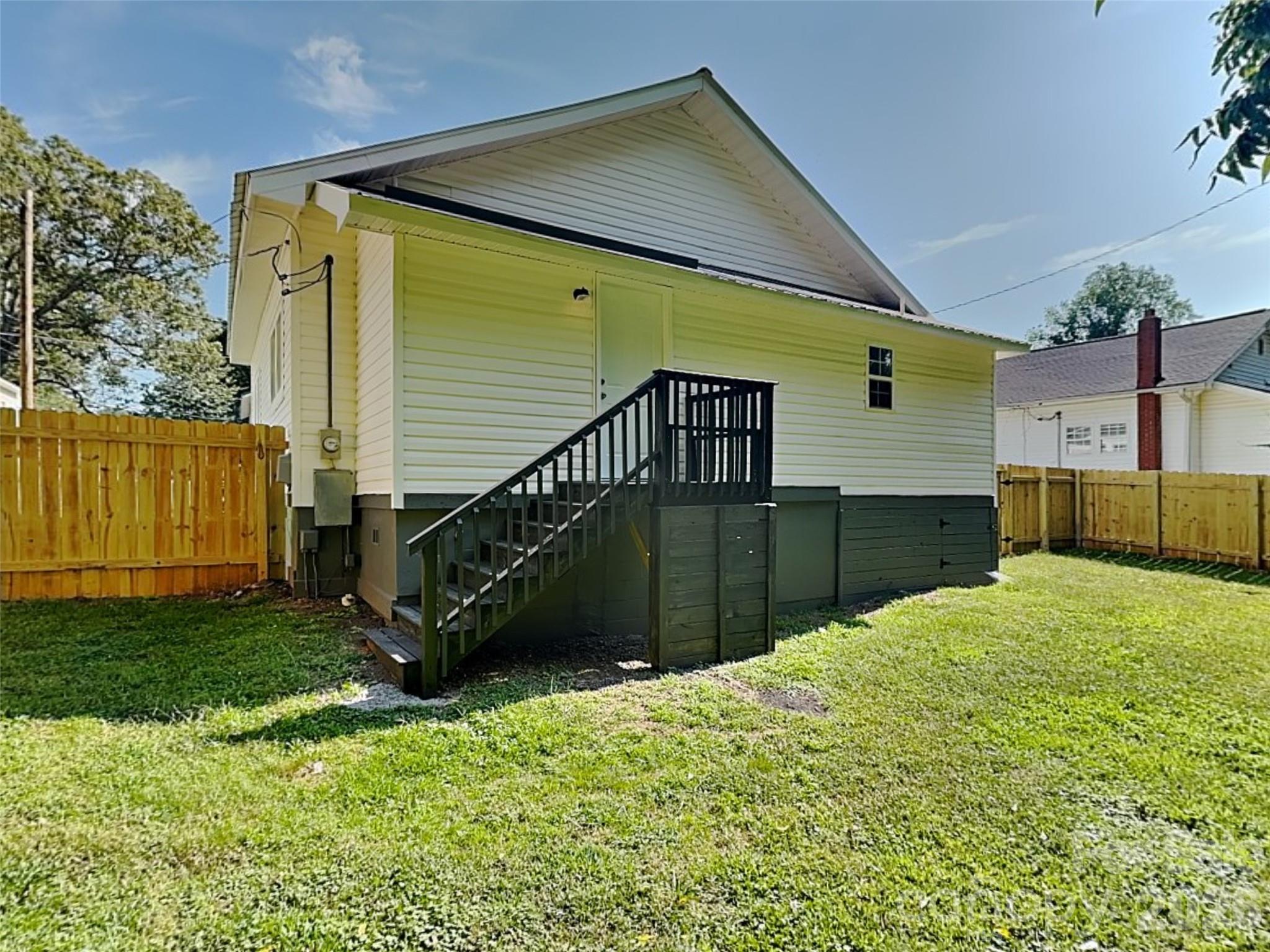 Single Family Residence at 313 Bruce Avenue, Mooresville, photo 20 of 21