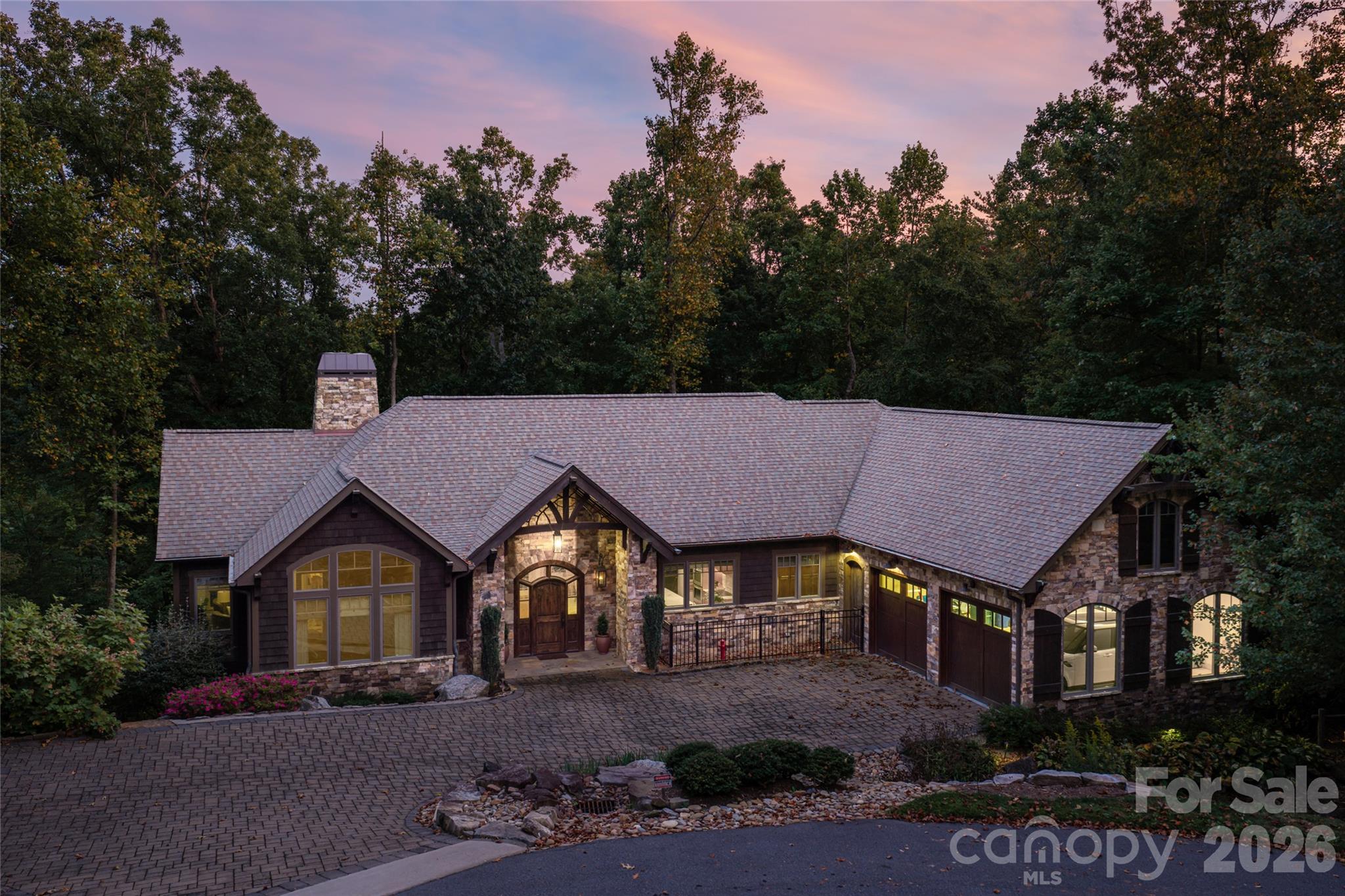 Single Family Residence at 2 Cherokee Orchard Court, Fairview, photo 2 of 48