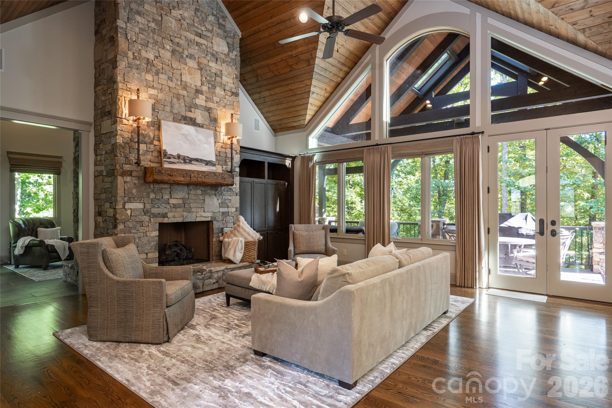 Single Family Residence at 2 Cherokee Orchard Court, Fairview, photo 6 of 48