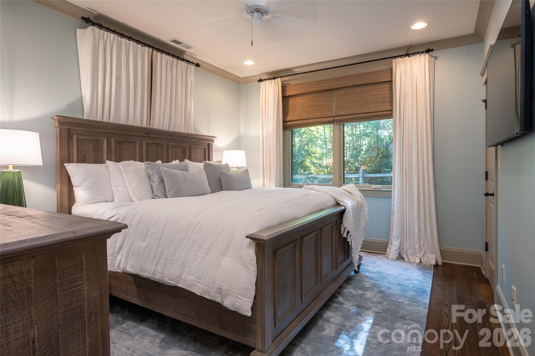 Single Family Residence at 2 Cherokee Orchard Court, Fairview, photo 34 of 48
