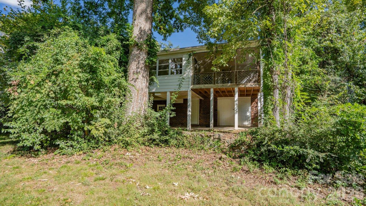 Single Family Residence at 1913 Tippah Avenue, Charlotte, photo 31 of 35