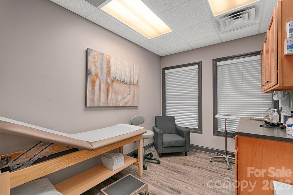 Interior - 120 Chadwick Square Court, Hendersonville