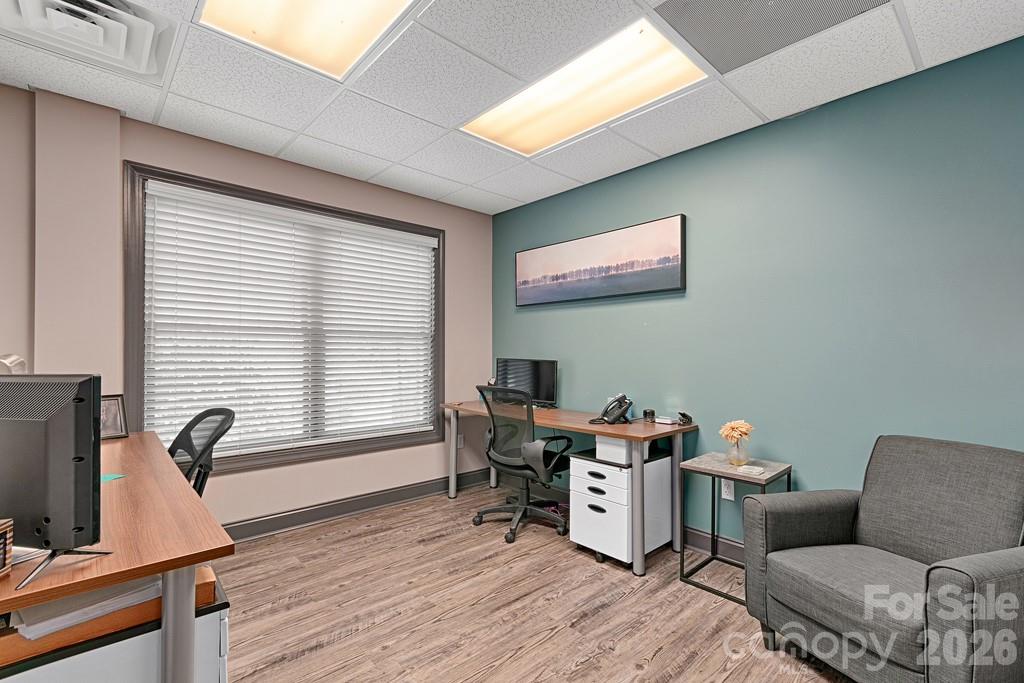 Interior - Physician's Office - 120 Chadwick Square Court, Hendersonville