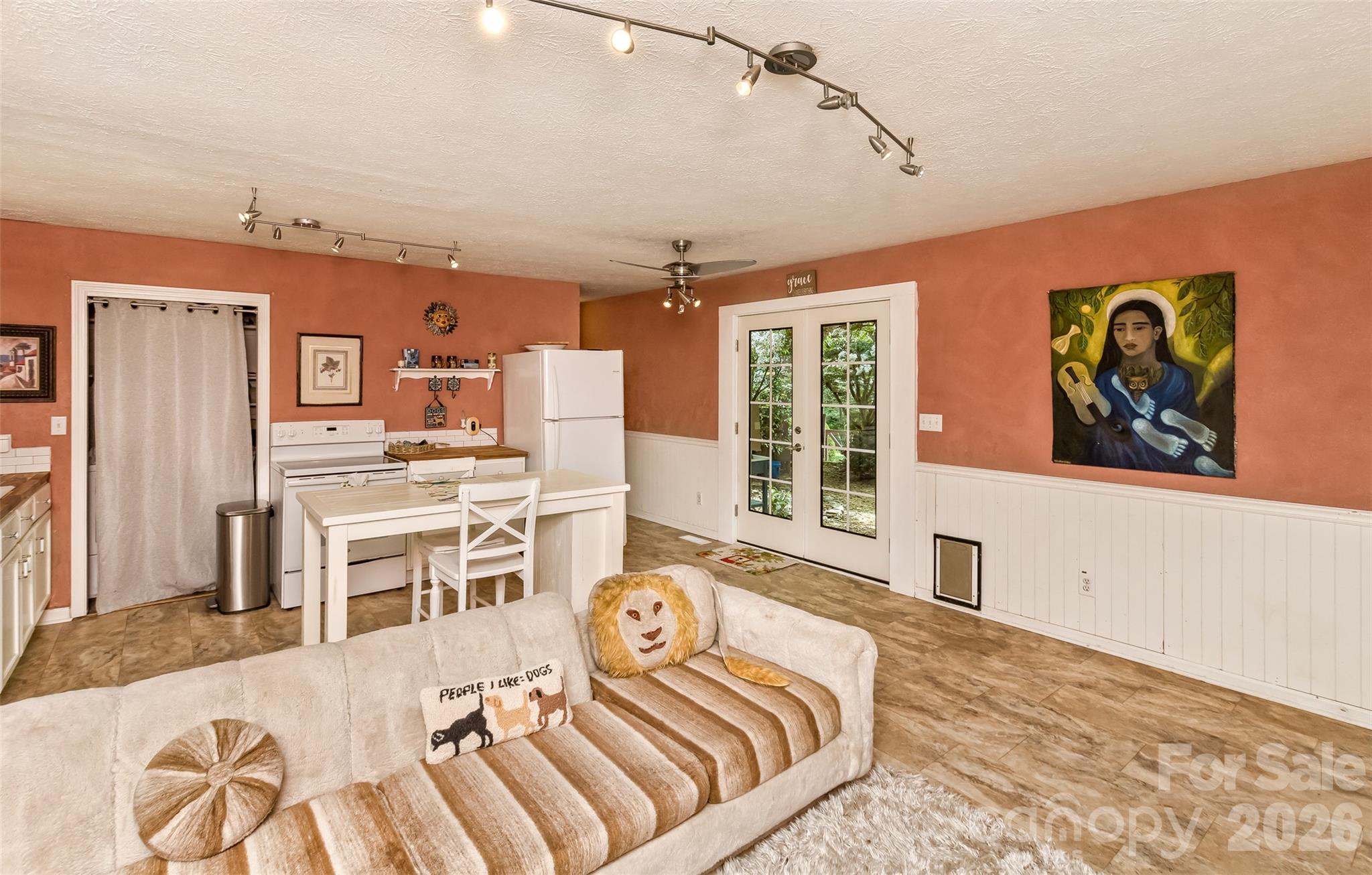 Single Family Residence at 136 Flynn Branch Road, Fletcher, photo 16 of 25