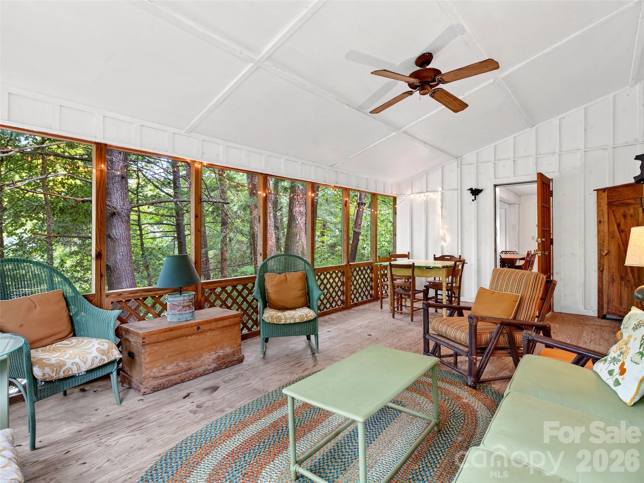 Single Family Residence at 138 Gowan Point, Marion, photo 12 of 39