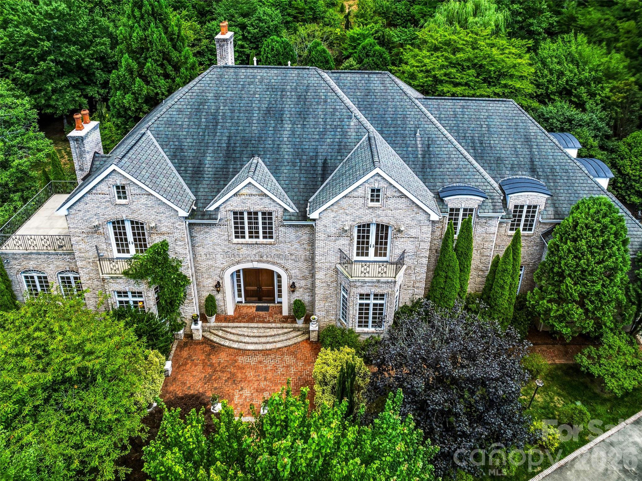 Single Family Residence at 150 Rainbow View Drive, Fletcher, photo 5 of 19