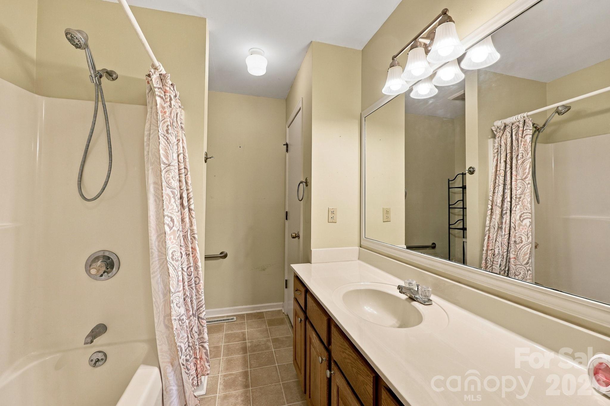 Condominium at 1805 Wellington Hills Circle, Salisbury, photo 22 of 32