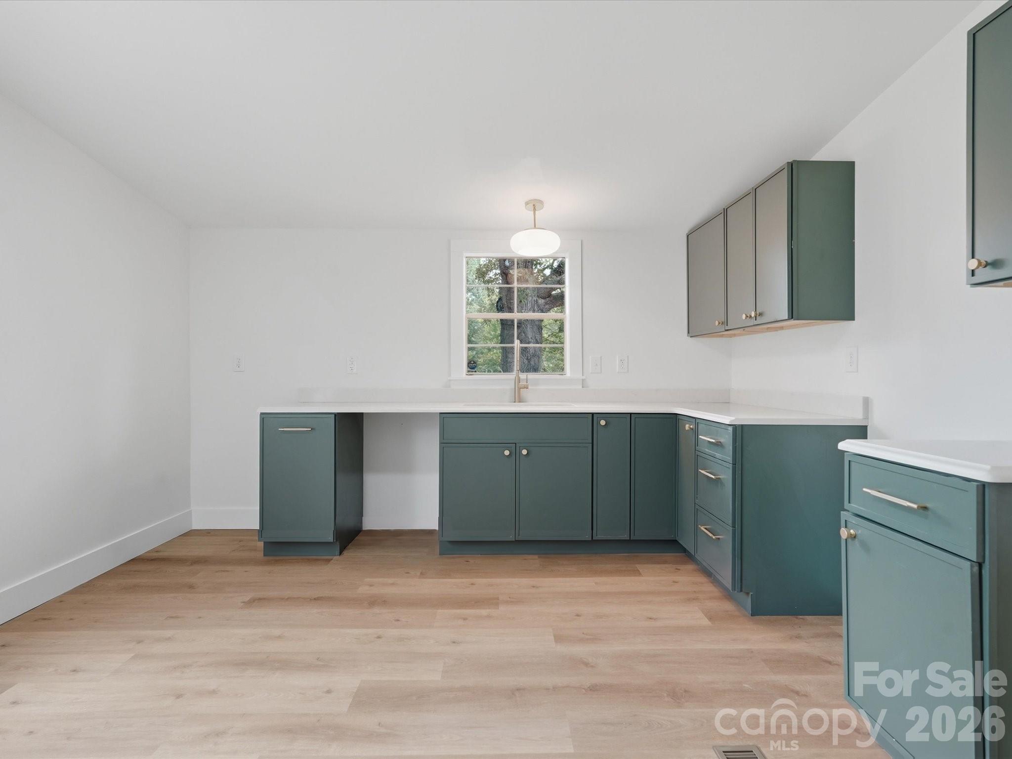 Single Family Residence at 405 Marie Court, York, photo 16 of 22