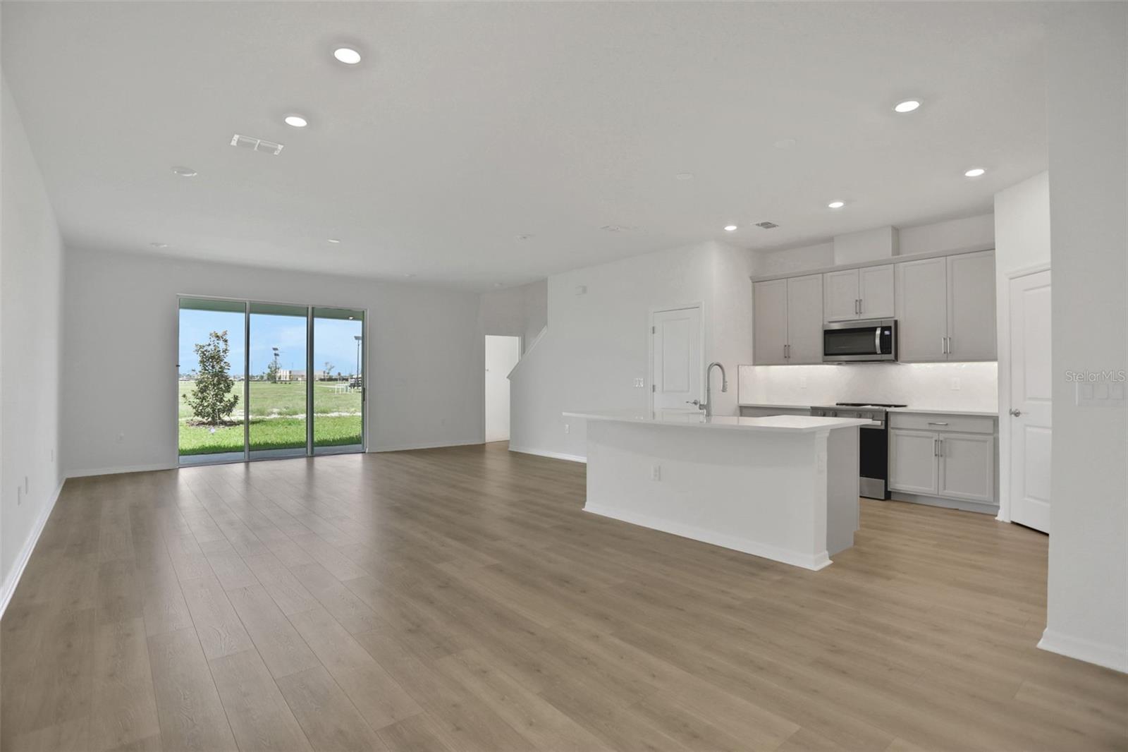 Townhouse at 7570 SEA OAK CT, PARRISH, photo 10 of 38