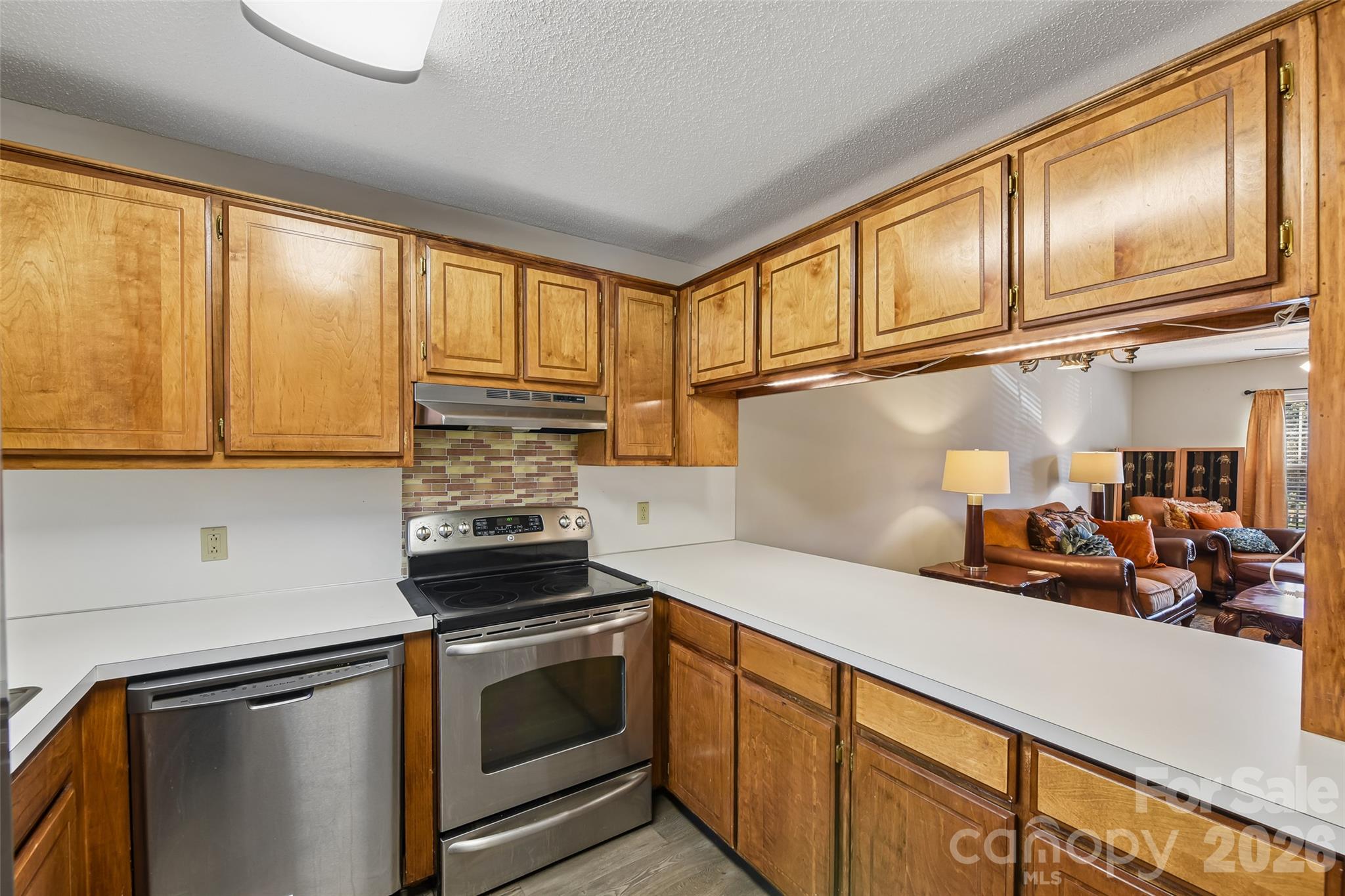 Townhouse at 102 Brandywine Drive NE, Conover, photo 11 of 23