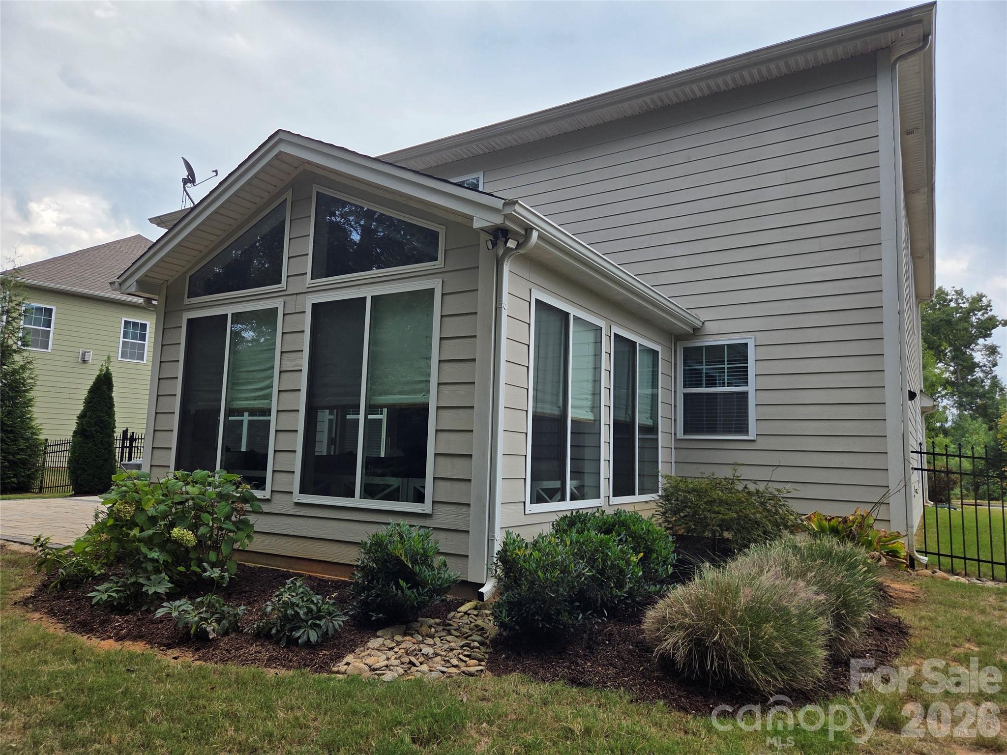 Single Family Residence at 9158 Cantrell Way, Huntersville, photo 12 of 40
