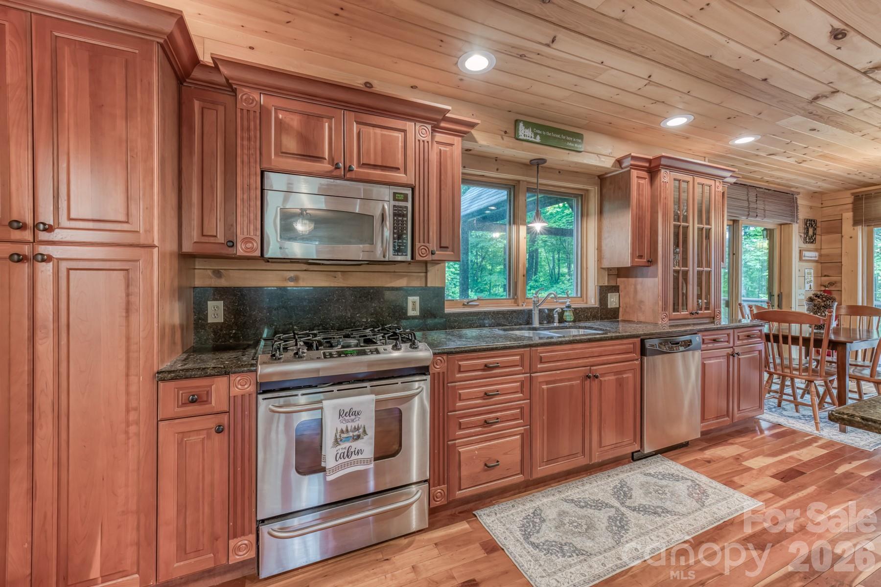 Single Family Residence at 610 Amber Drive, Bakersville, photo 15 of 49