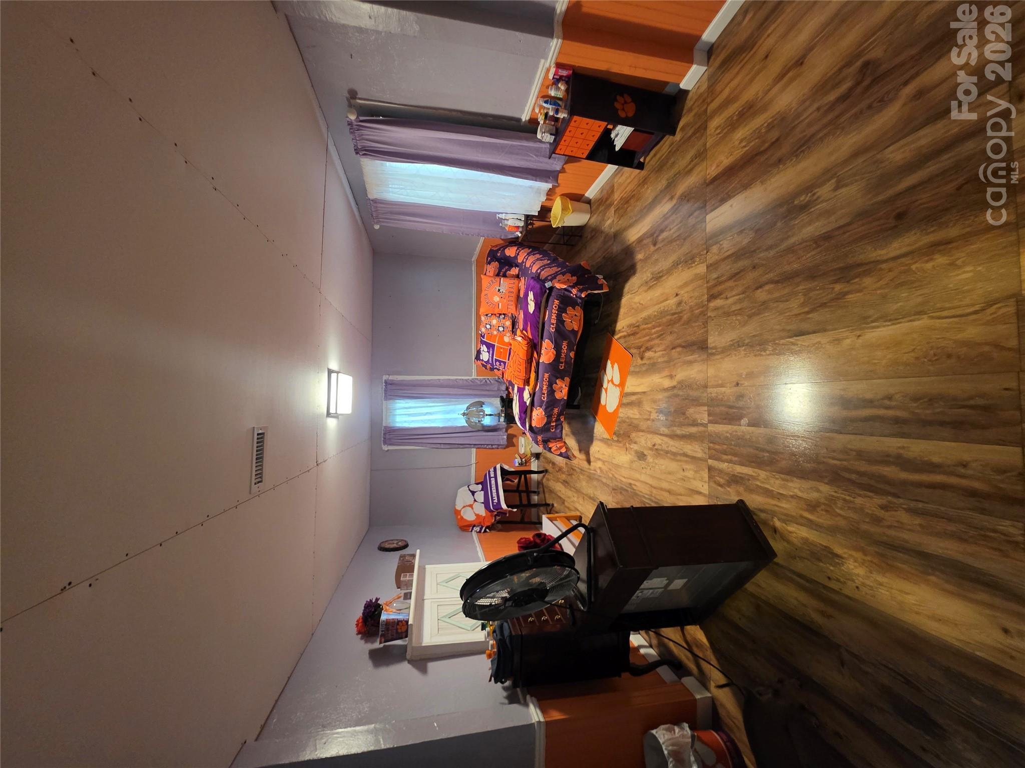Single Family Residence at 224 Godfrey Street, Cheraw, photo 6 of 14
