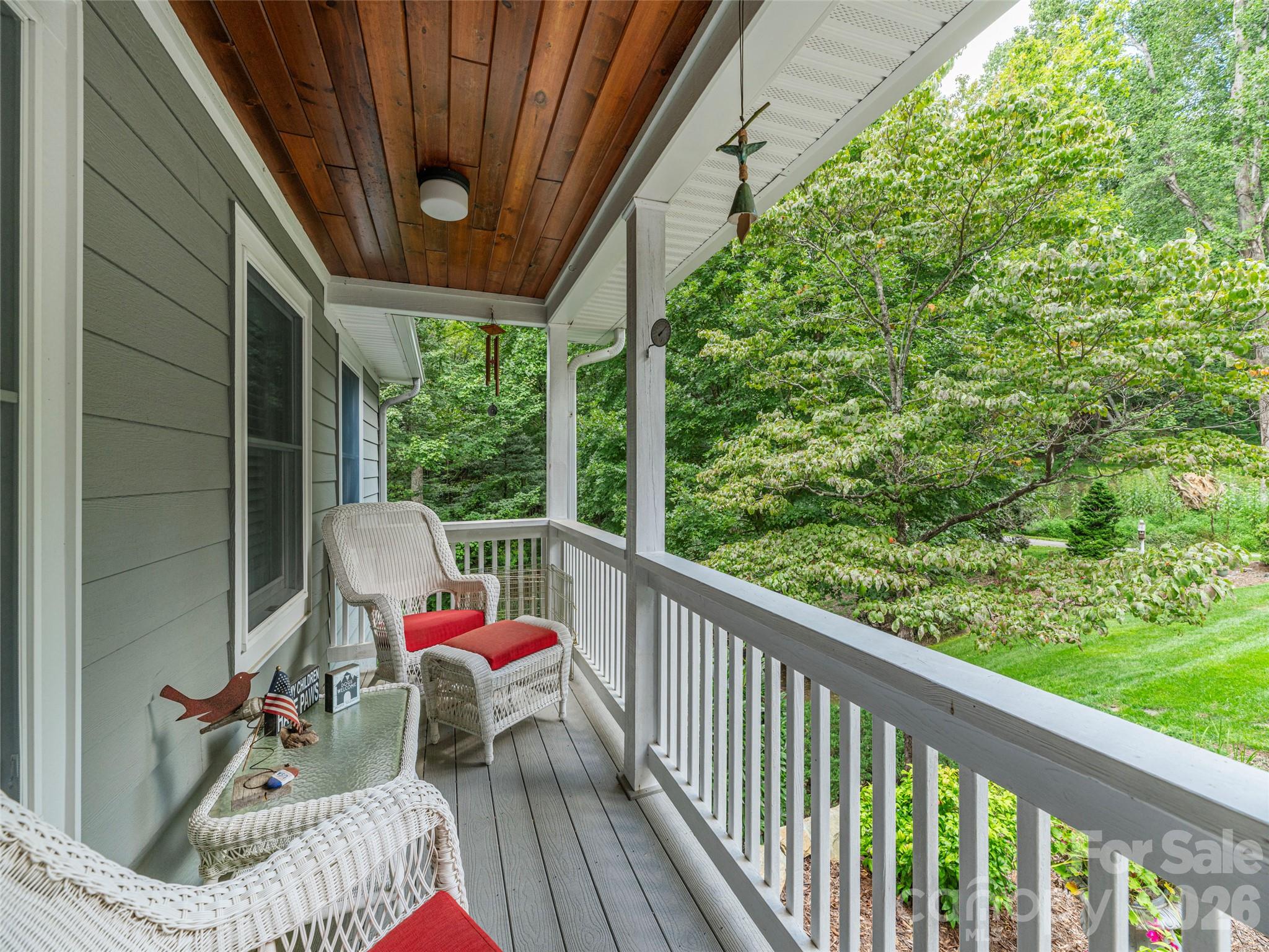 Single Family Residence at 130 Olds Trail, Hendersonville, photo 3 of 48