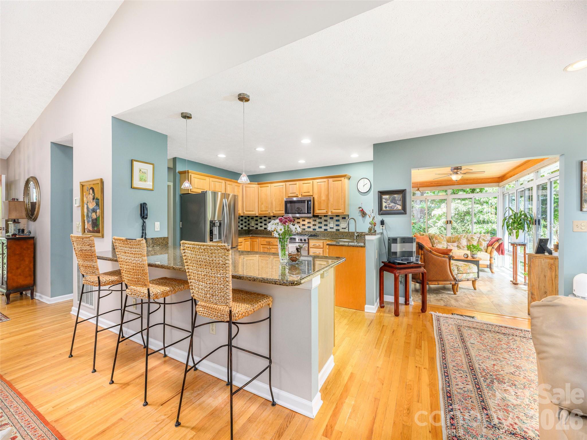 Single Family Residence at 130 Olds Trail, Hendersonville, photo 11 of 48