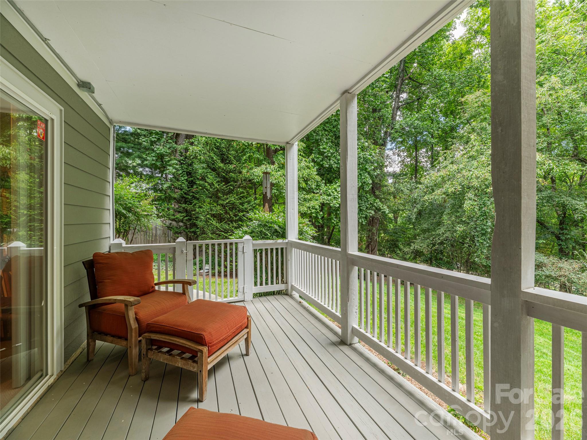 Single Family Residence at 130 Olds Trail, Hendersonville, photo 36 of 48