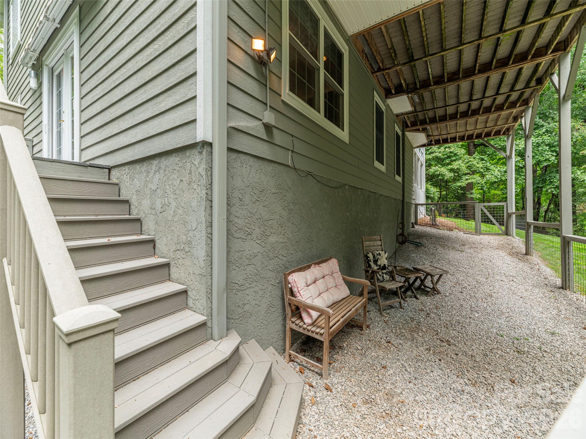 Single Family Residence at 130 Olds Trail, Hendersonville, photo 42 of 48