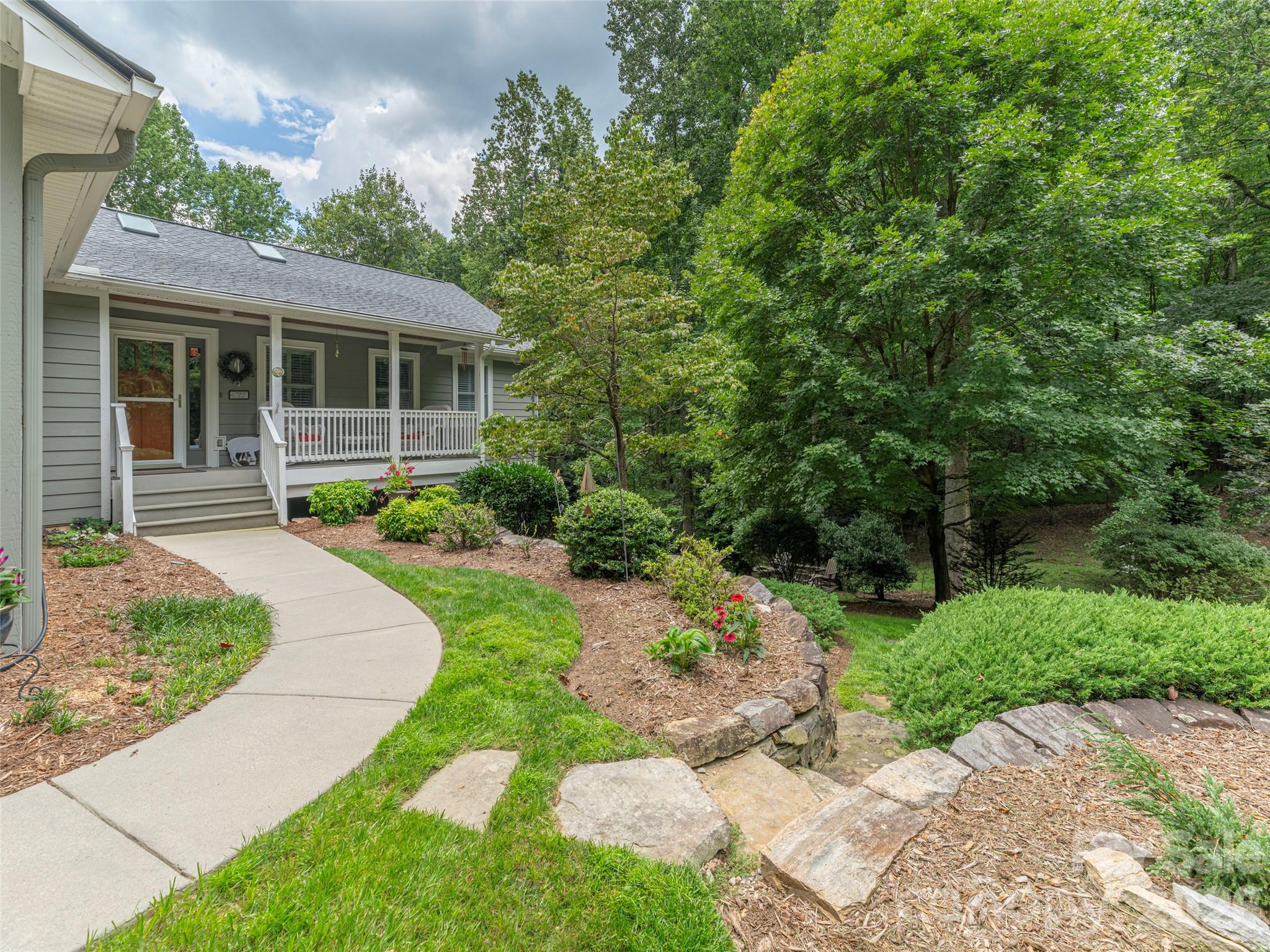 Single Family Residence at 130 Olds Trail, Hendersonville, photo 43 of 48