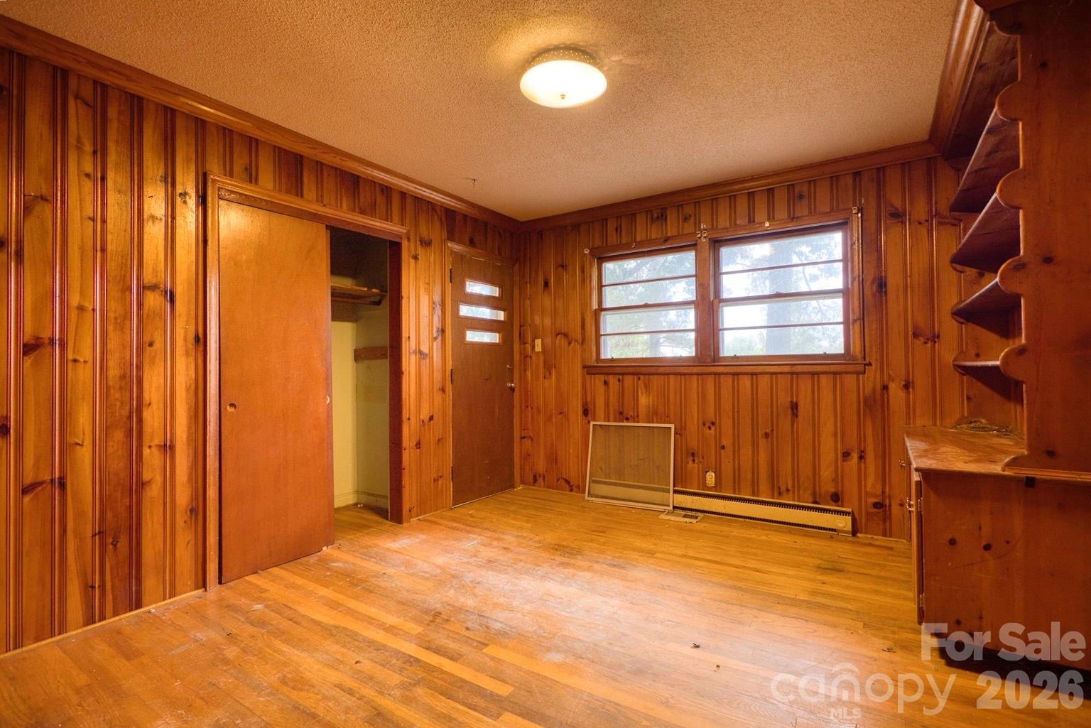 Single Family Residence at 4027 Great Falls Hwy Highway, Great Falls, photo 21 of 42