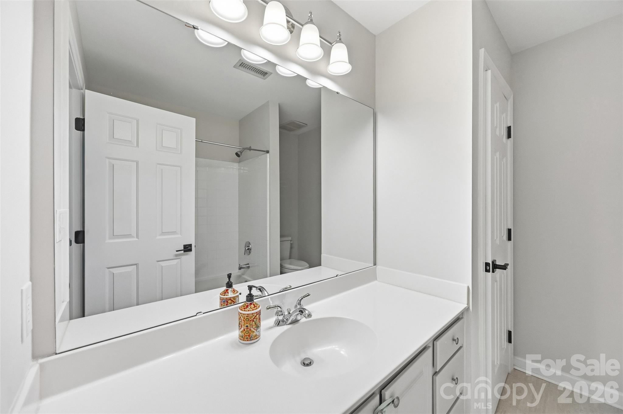 Townhouse at 976 Park Slope Drive, Charlotte, photo 24 of 35