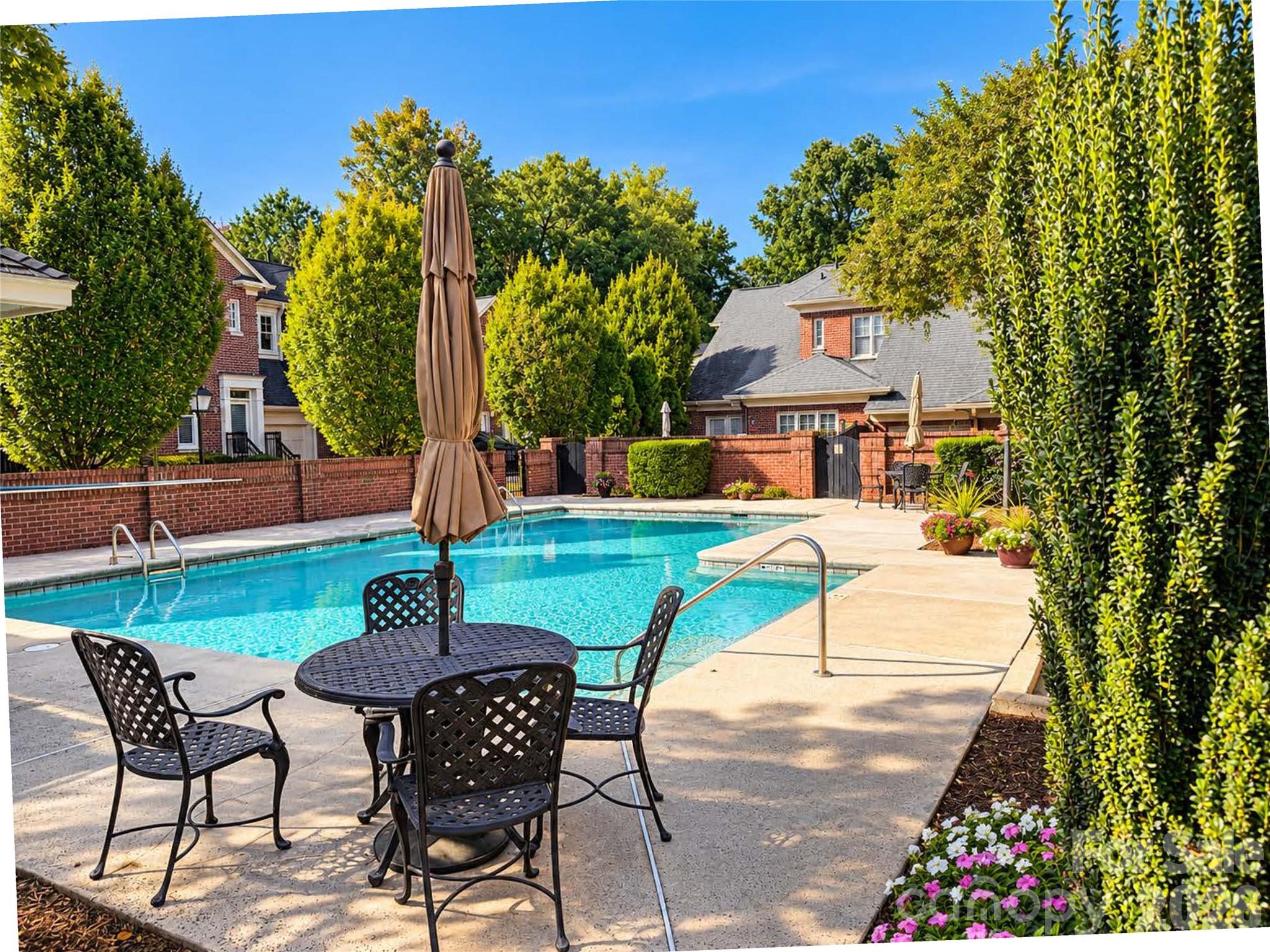 Townhouse at 976 Park Slope Drive, Charlotte, photo 34 of 35