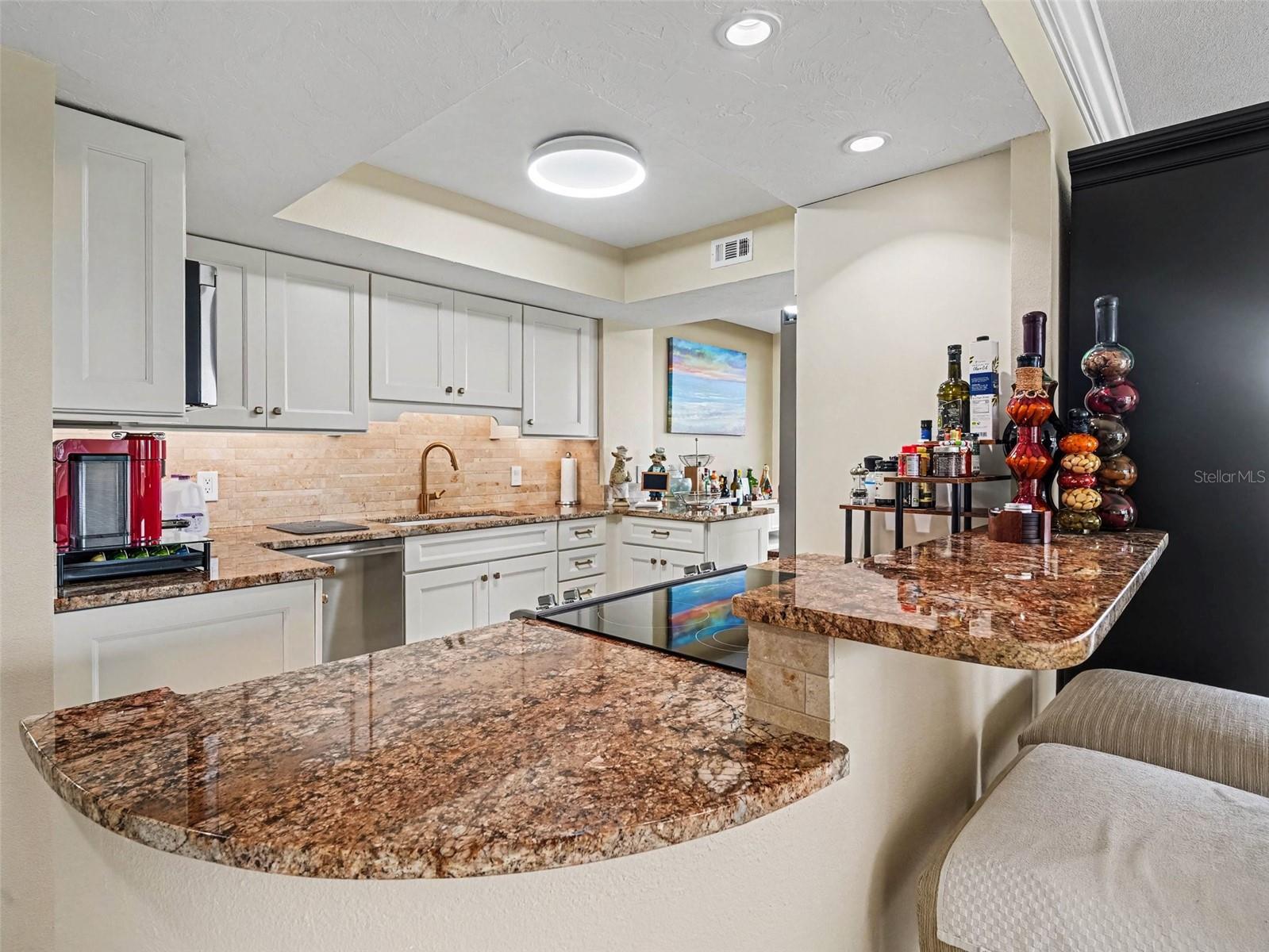 Gourmet Kitchen with tray ceiling - 775 LONGBOAT CLUB RD #304, LONGBOAT KEY