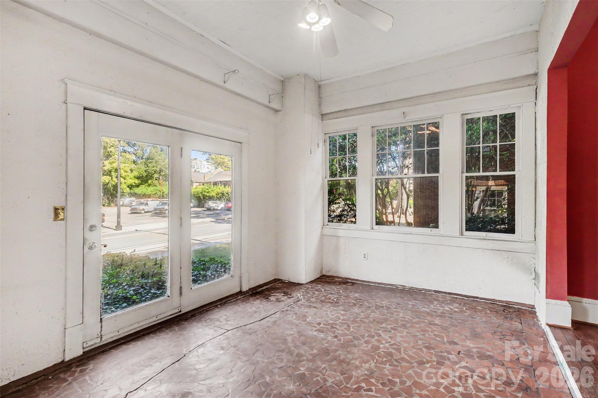 Enclosed Porch (Front) - 510 Hawthorne Lane, Charlotte