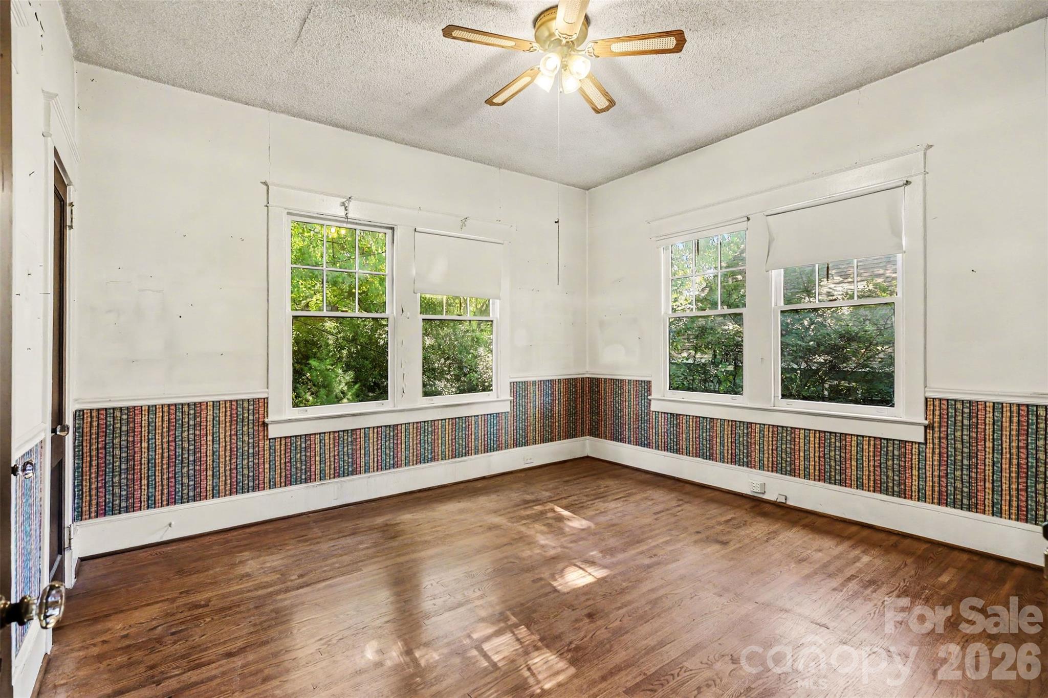 Single Family Residence at 510 Hawthorne Lane, Charlotte, photo 14 of 28