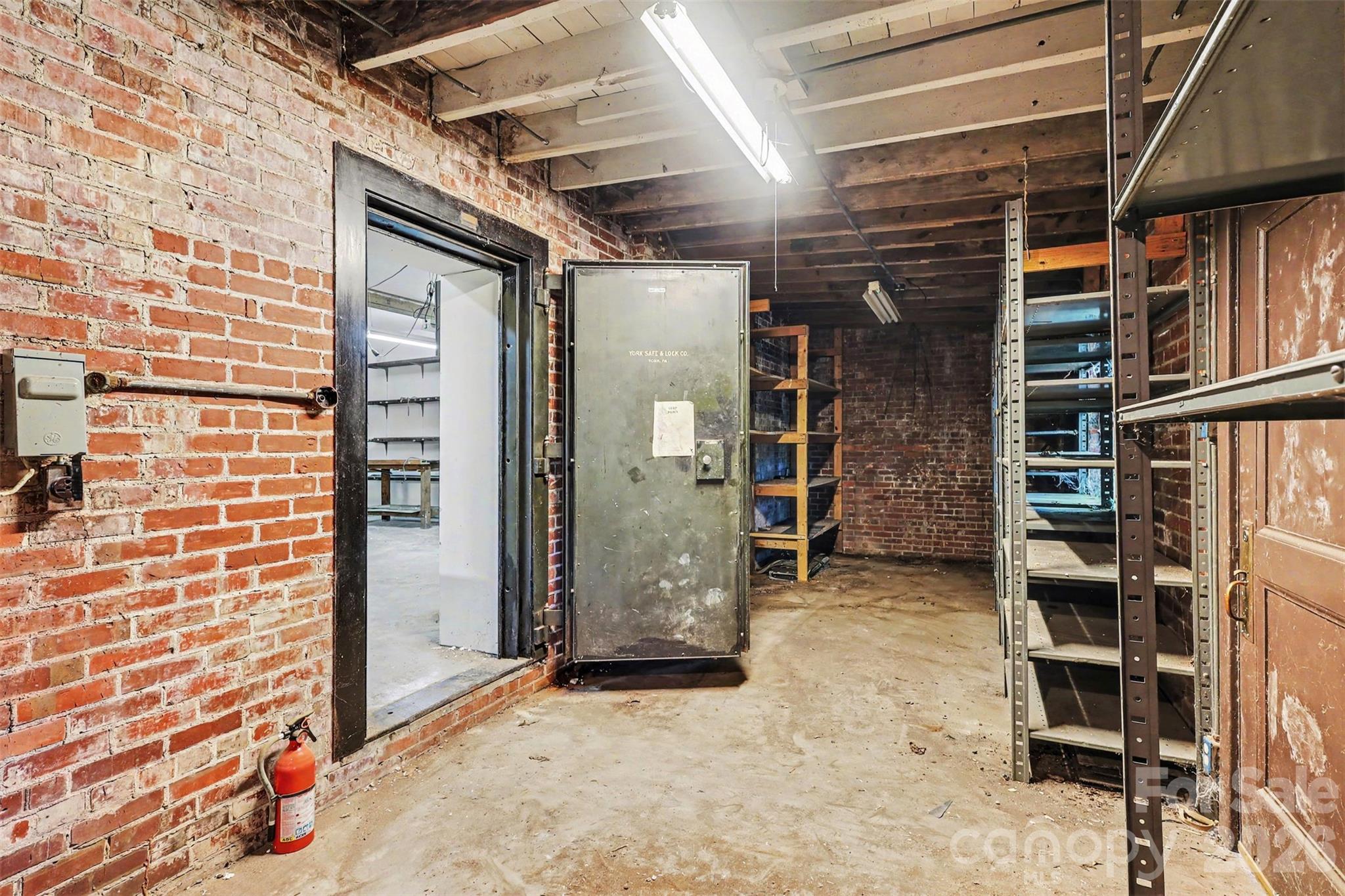 Anteroom of shop - 510 Hawthorne Lane, Charlotte