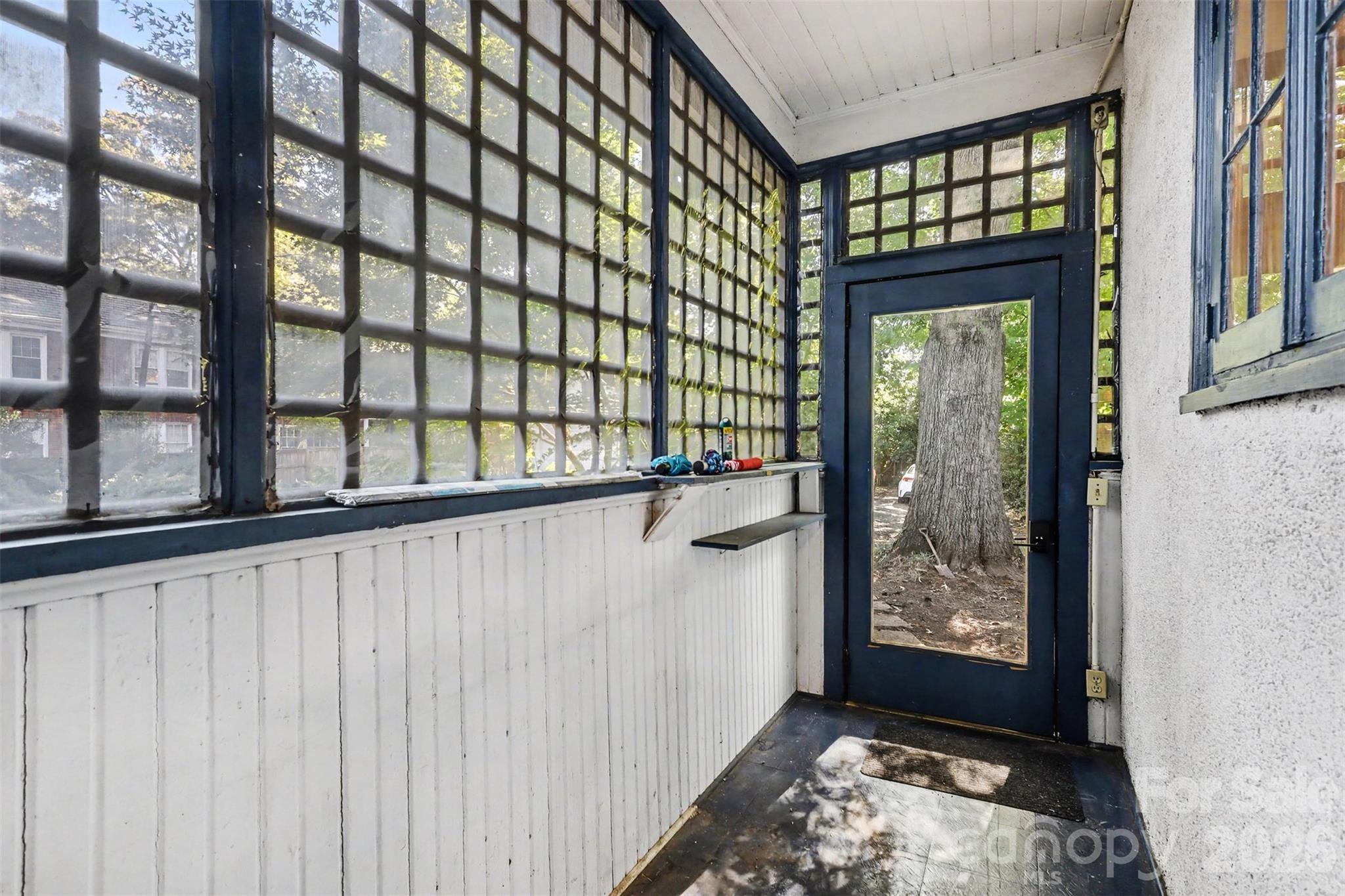 Back Entrance - 510 Hawthorne Lane, Charlotte