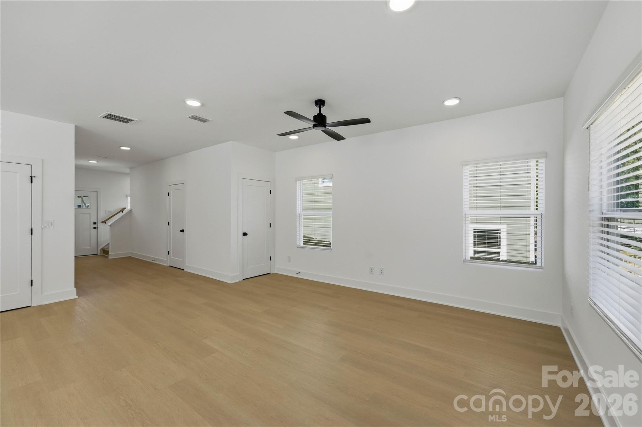 Single Family Residence at 6206 Linda Vista Lane, Charlotte, photo 10 of 37