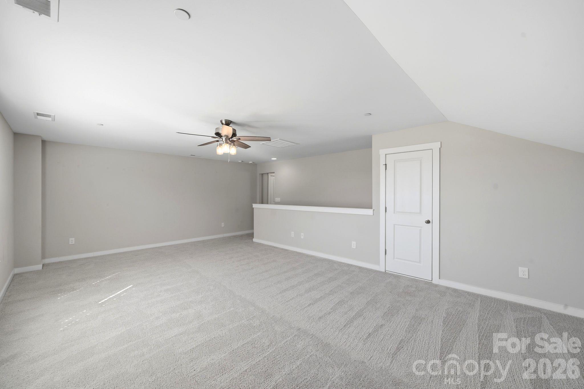 Single Family Residence at 977 NW Bellegray Lane, Concord, photo 26 of 35