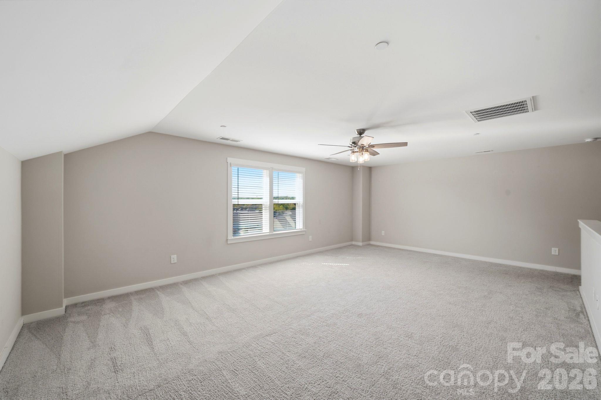 Single Family Residence at 977 NW Bellegray Lane, Concord, photo 27 of 35