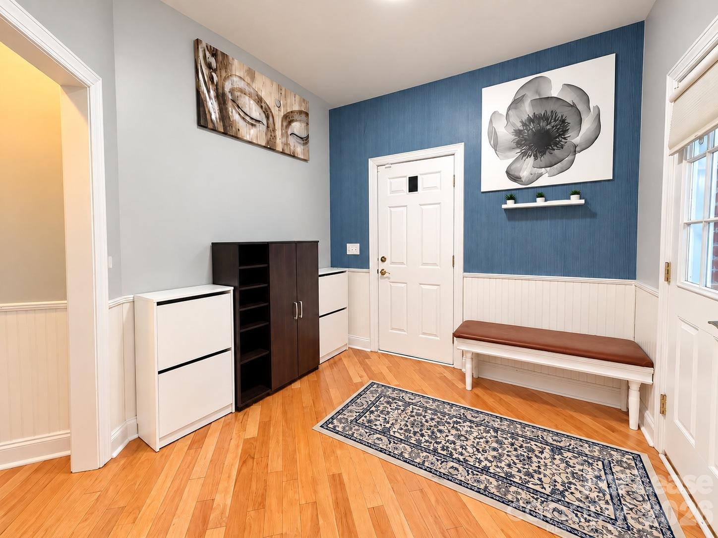 Single Family Residence at 5824 Hartfield Downs Drive, Charlotte, photo 18 of 35
